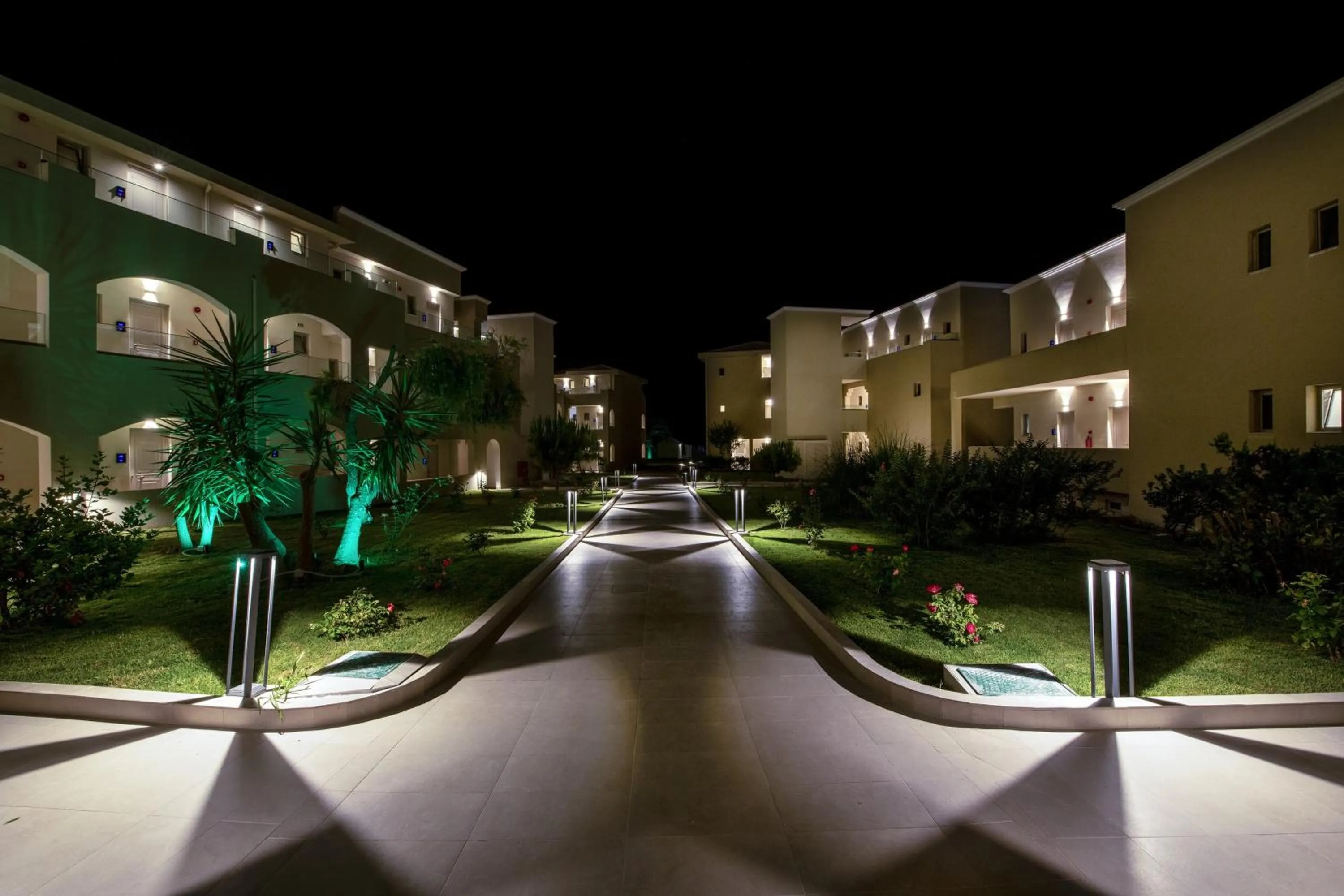 Vantaris Luxury Beach Resort