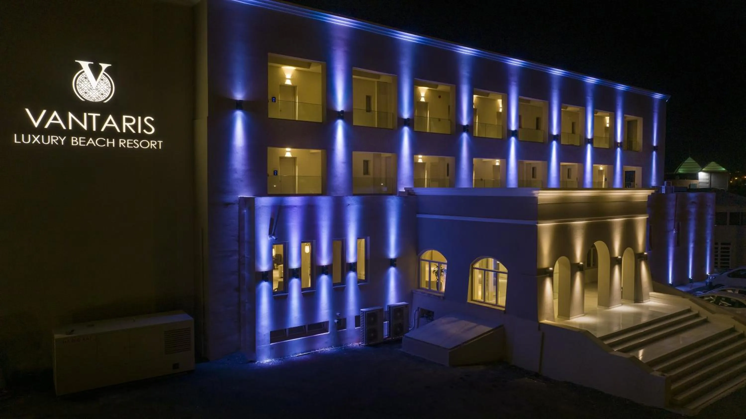 Vantaris Luxury Beach Resort