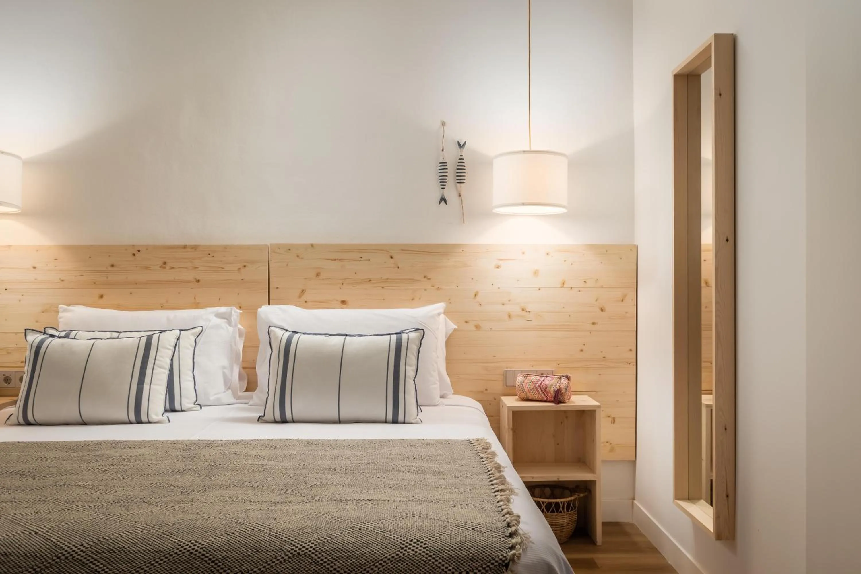 Photo of the whole room, Bed in ALEGRIA Mariner Adults Only