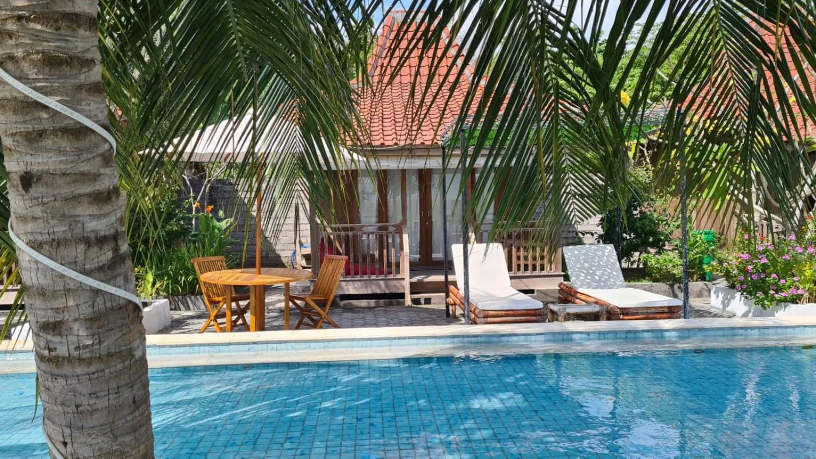 Garden in Panorama Ekas