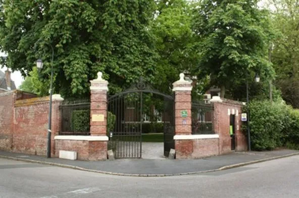 Day in Manoir de la Peylouse