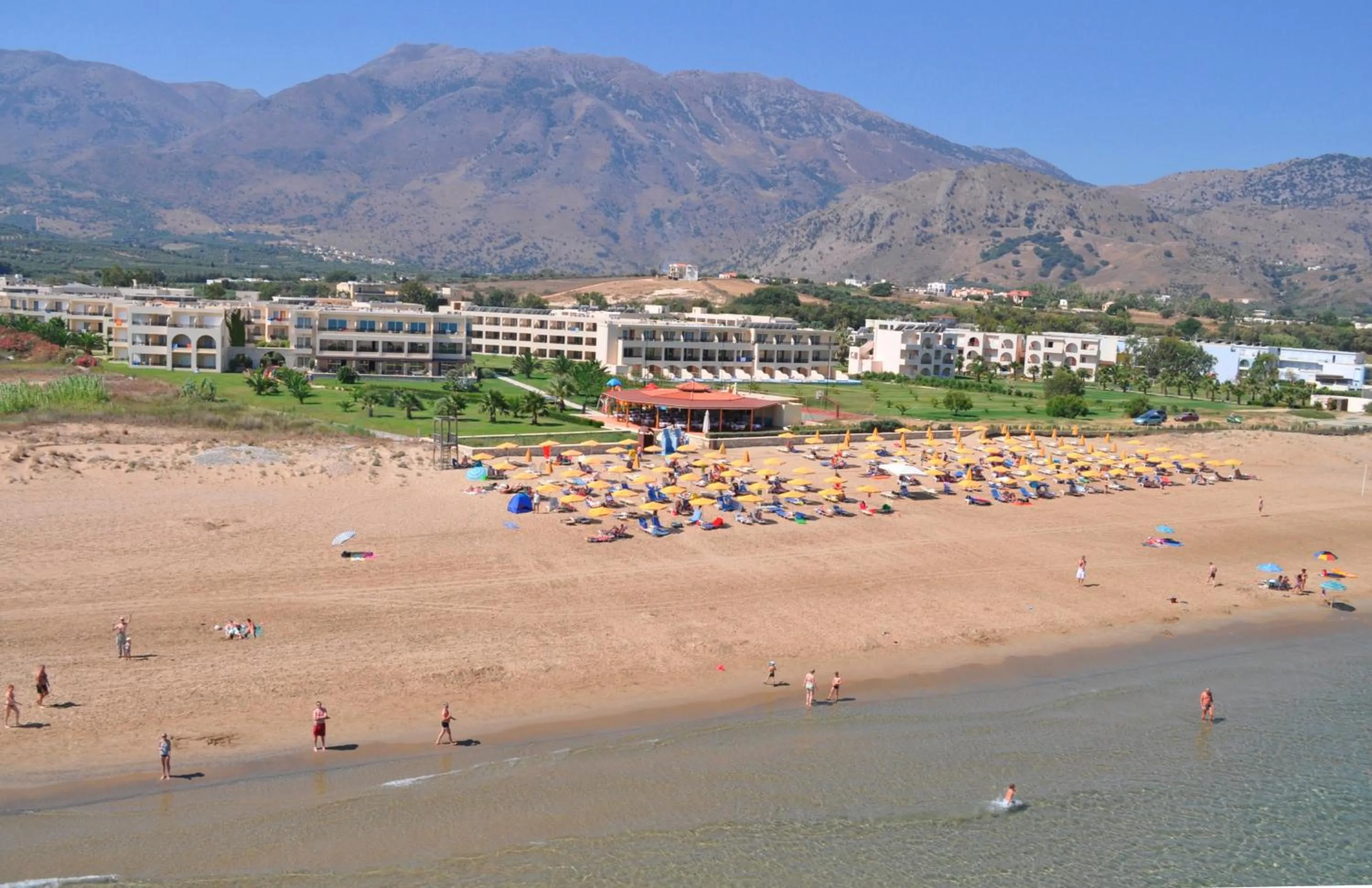 Beach in Vantaris Palace