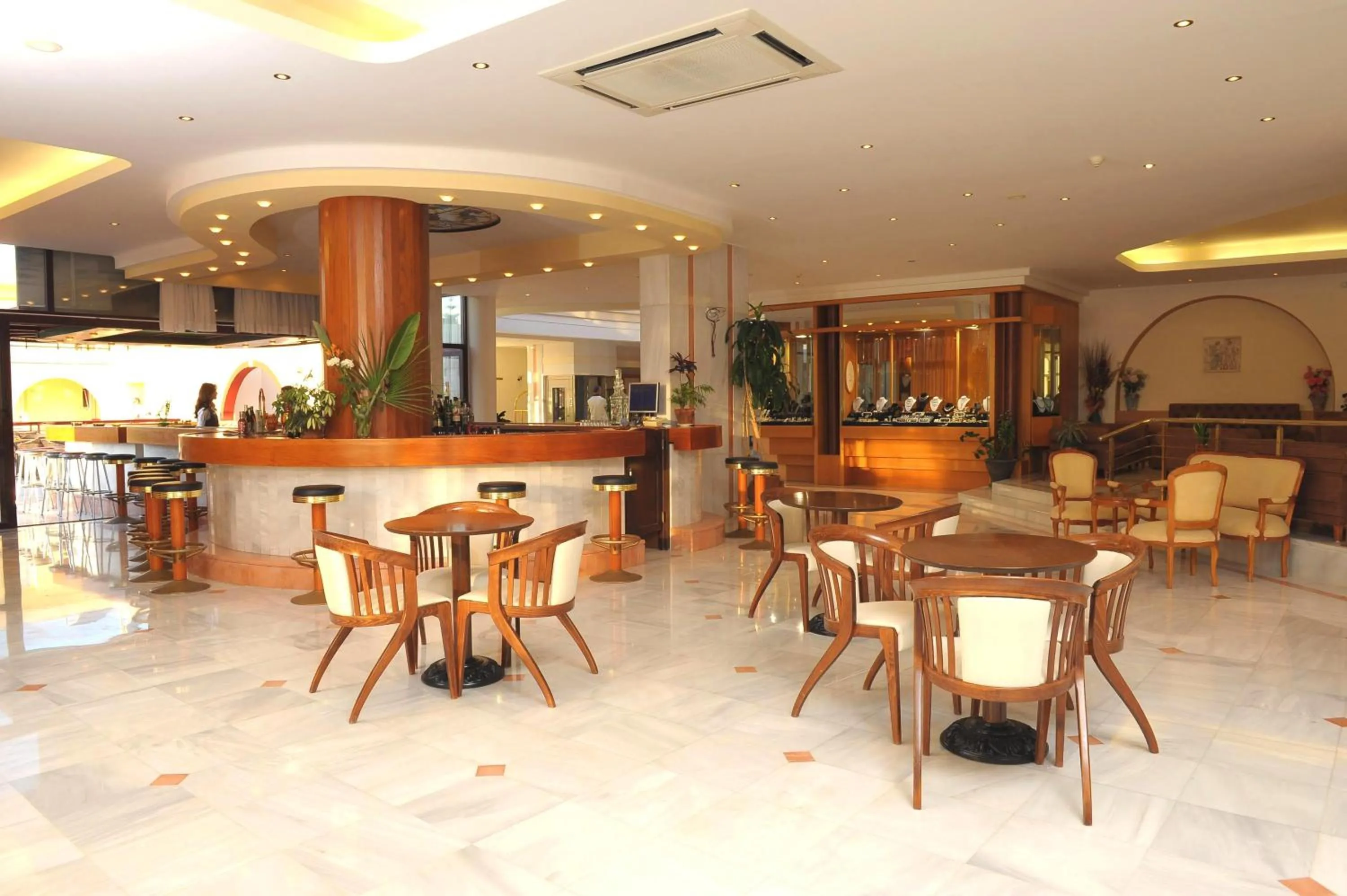 Lounge or bar in Vantaris Palace