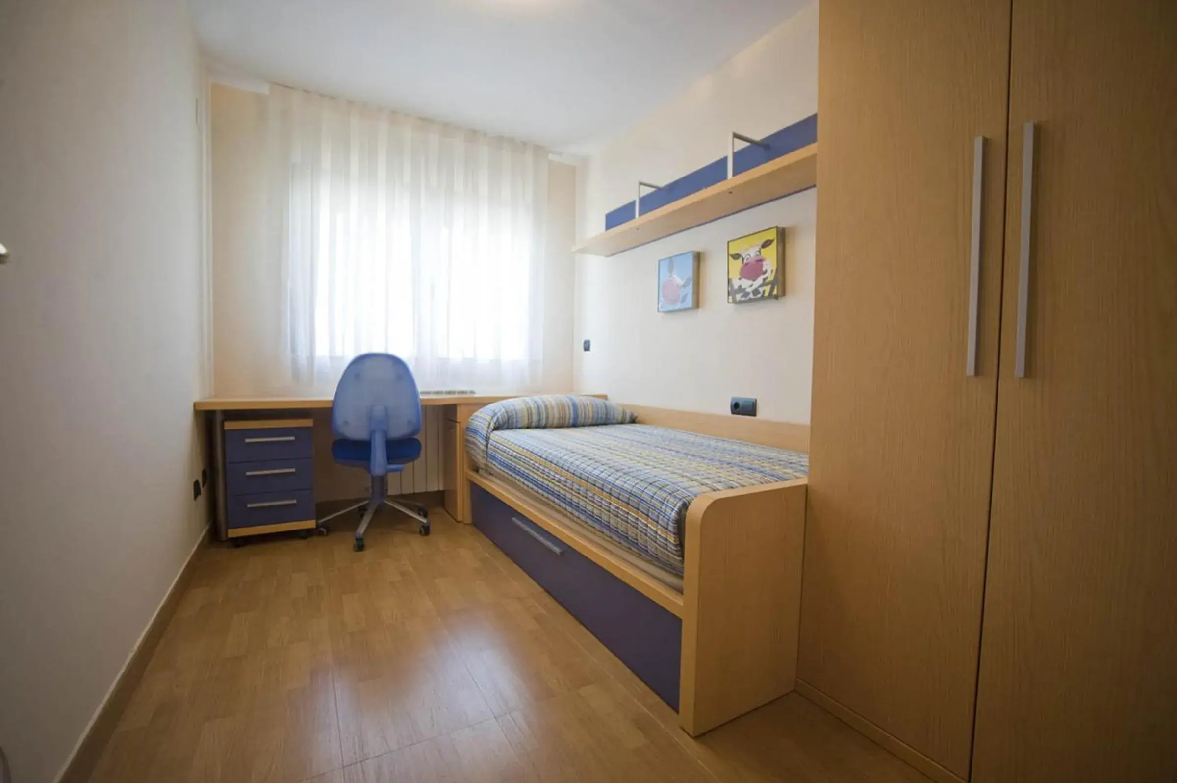 Two-Bedroom Apartment (4 Adults) in Apartamentos Turísticos Vicotel Two-Bedroom Apartment (4 Adults) in Apartamentos Turísticos Vicotel