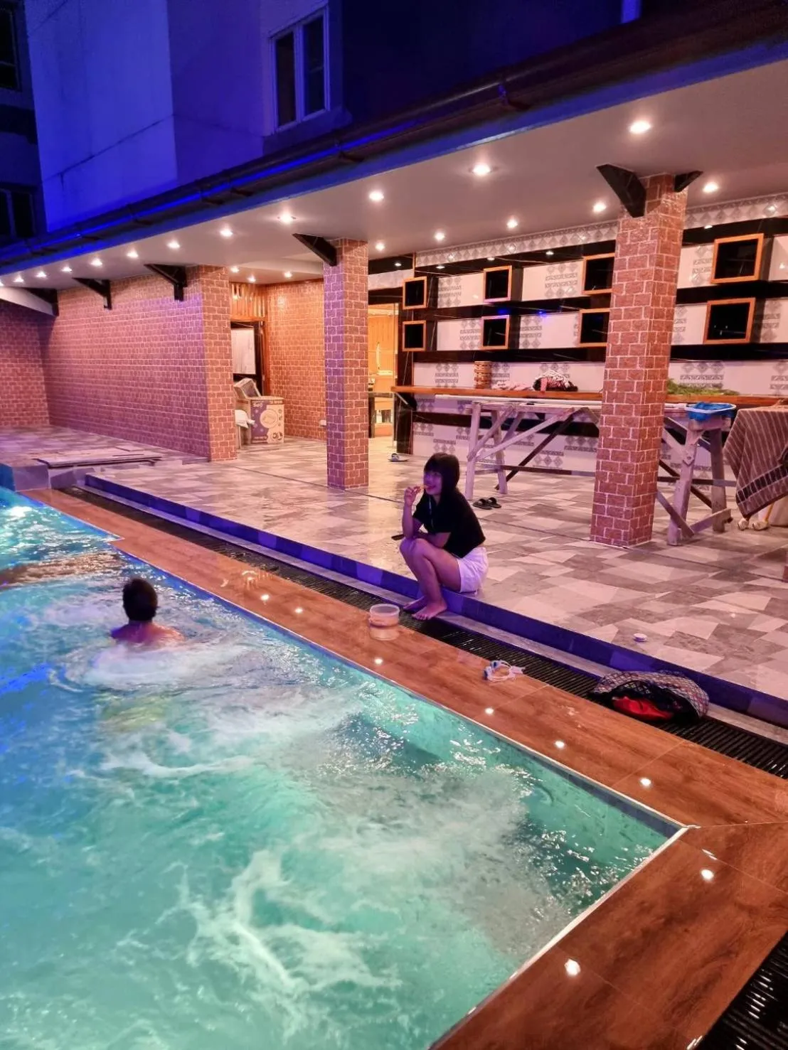 Swimming pool in Grand Parazo Hotel Suvarnbhumi Airport