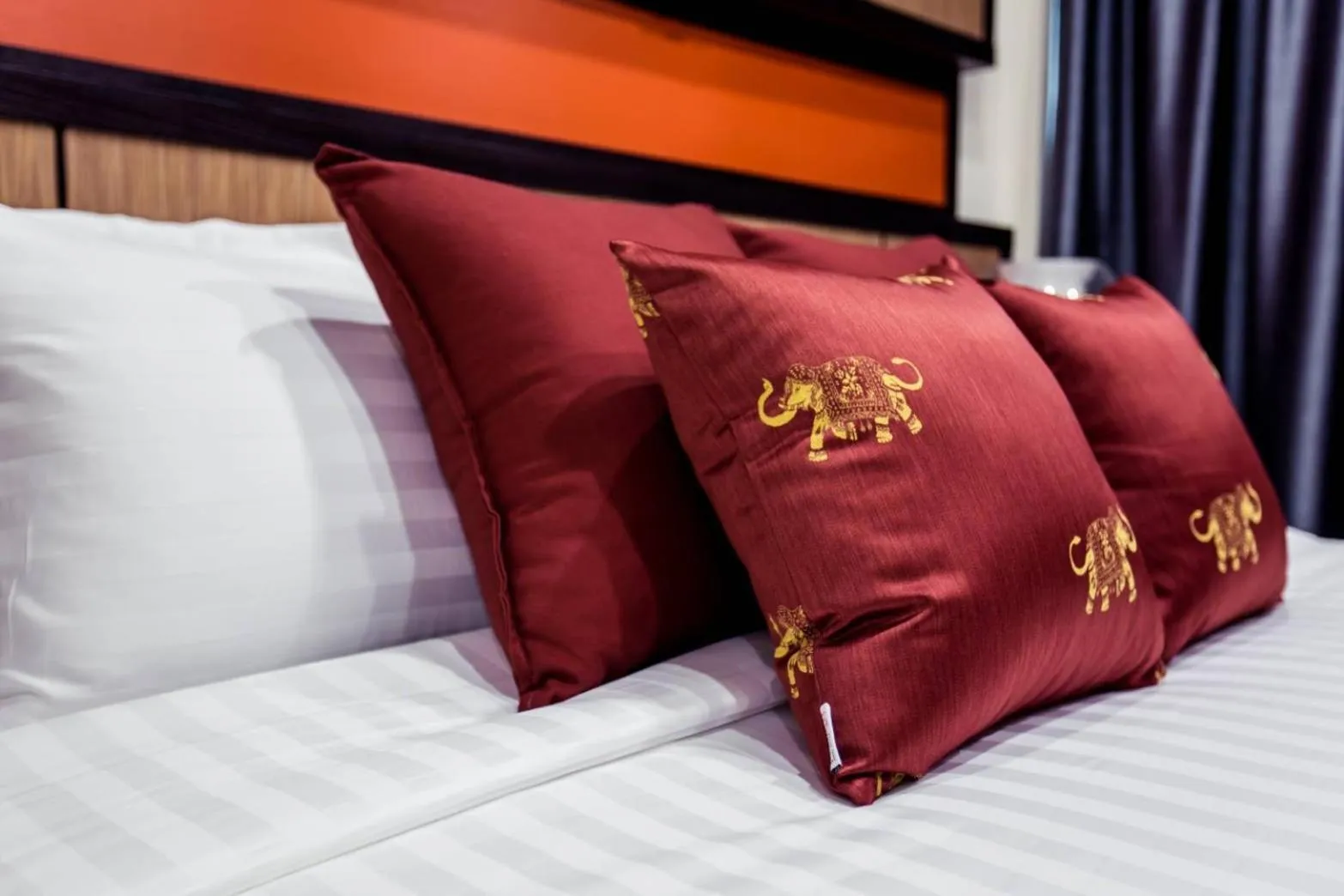 Bed in Grand Parazo Hotel Suvarnbhumi Airport