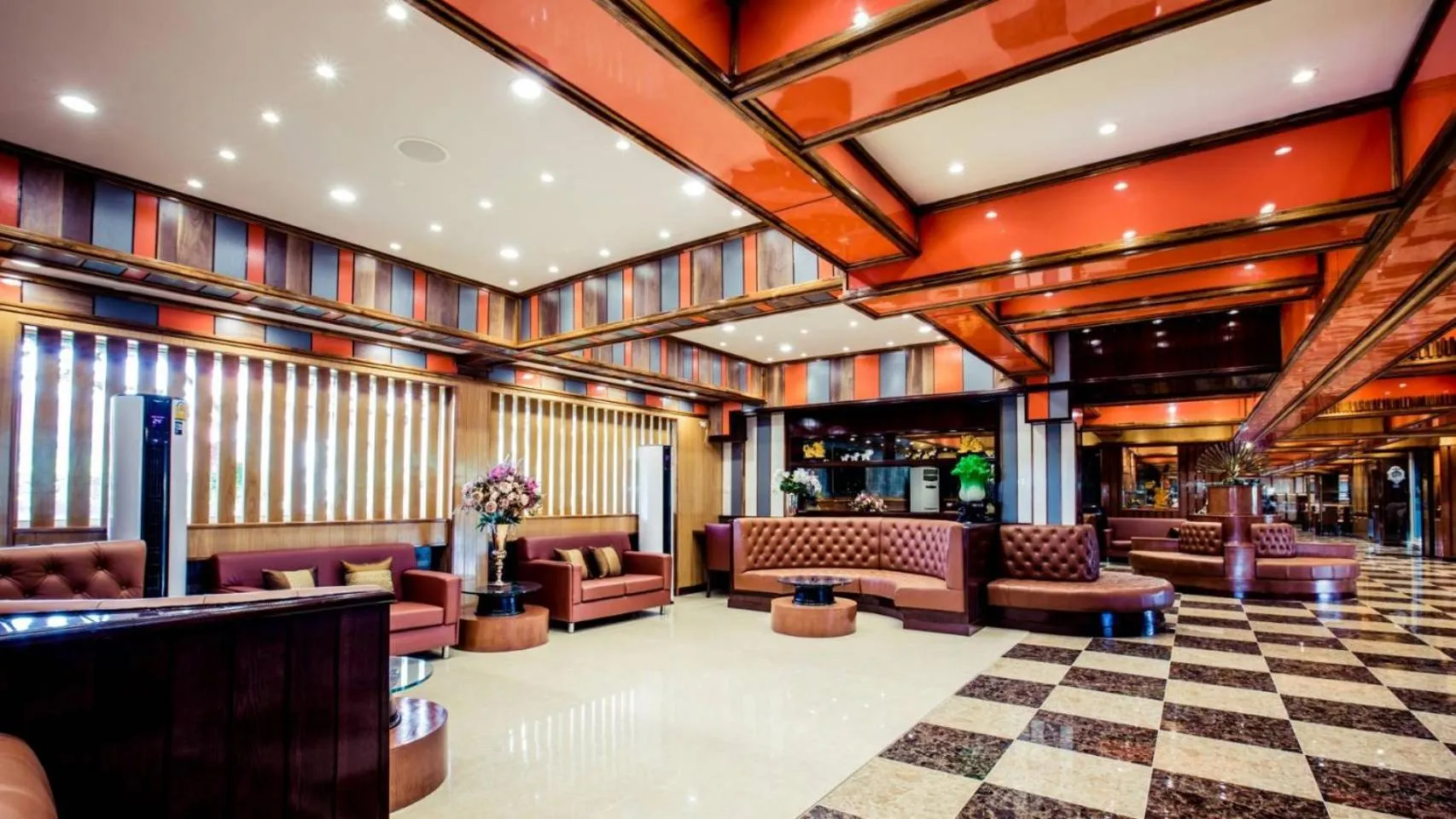 Lobby or reception in Grand Parazo Hotel Suvarnbhumi Airport