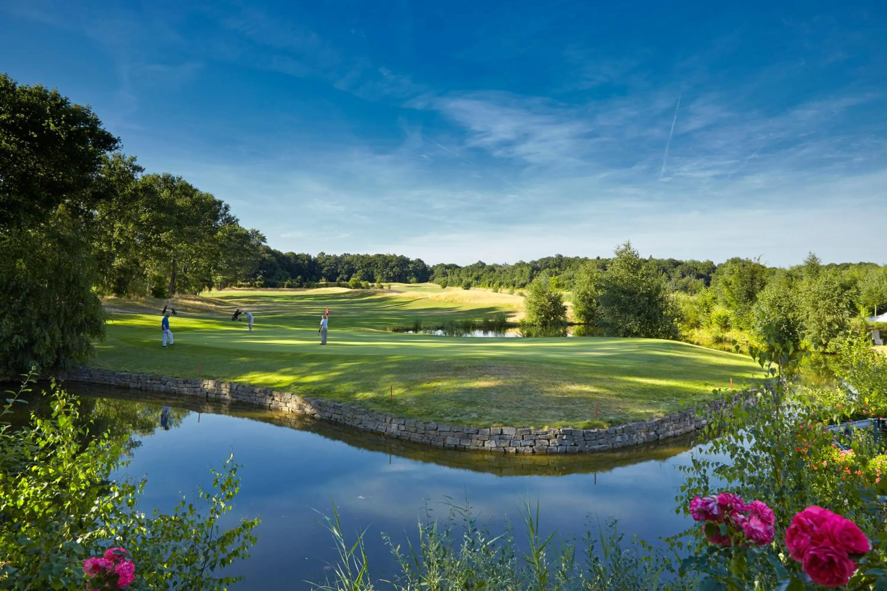 Golfcourse in Castello Apartments