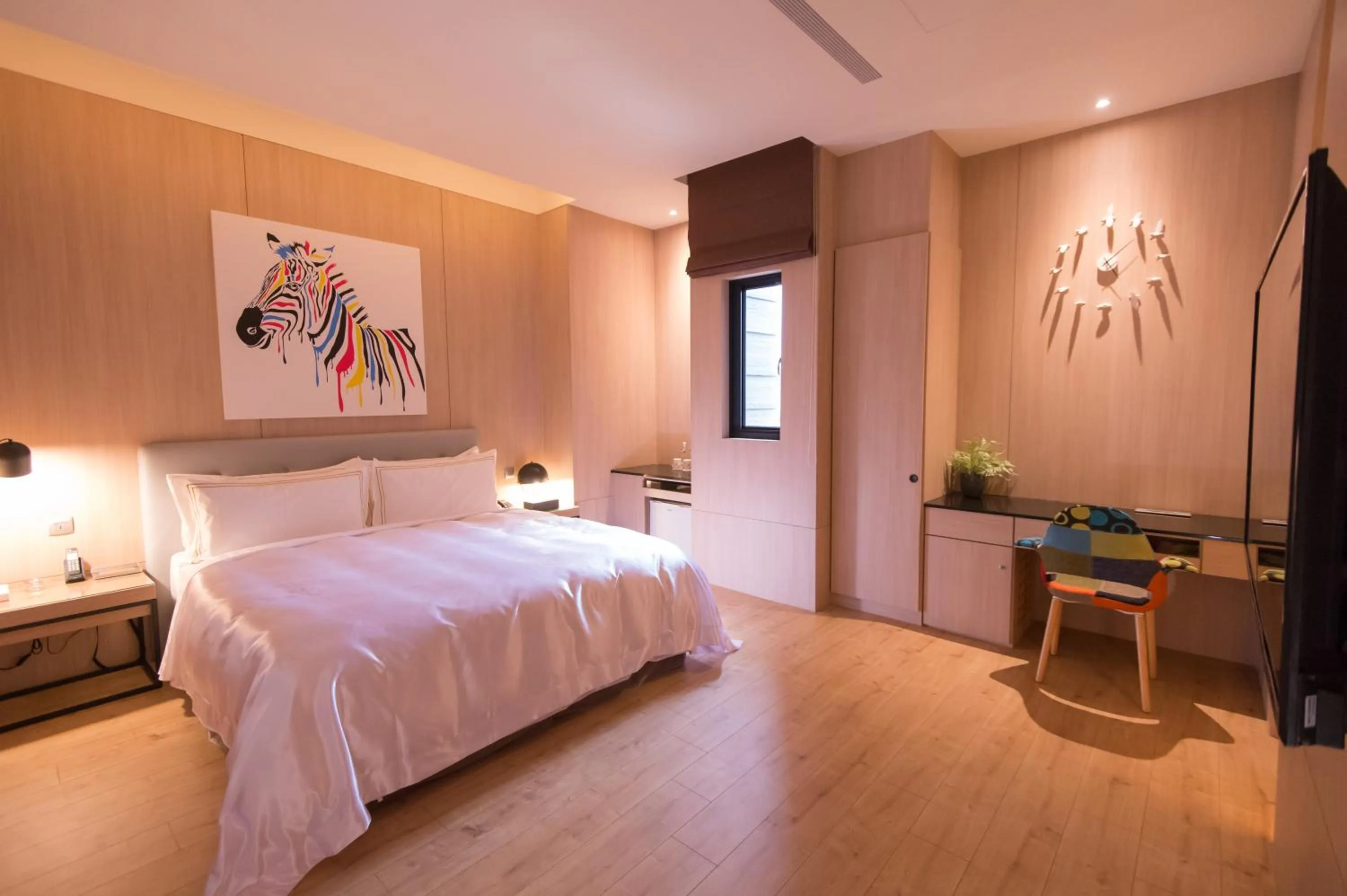 Bed in J Moon Villa Motel