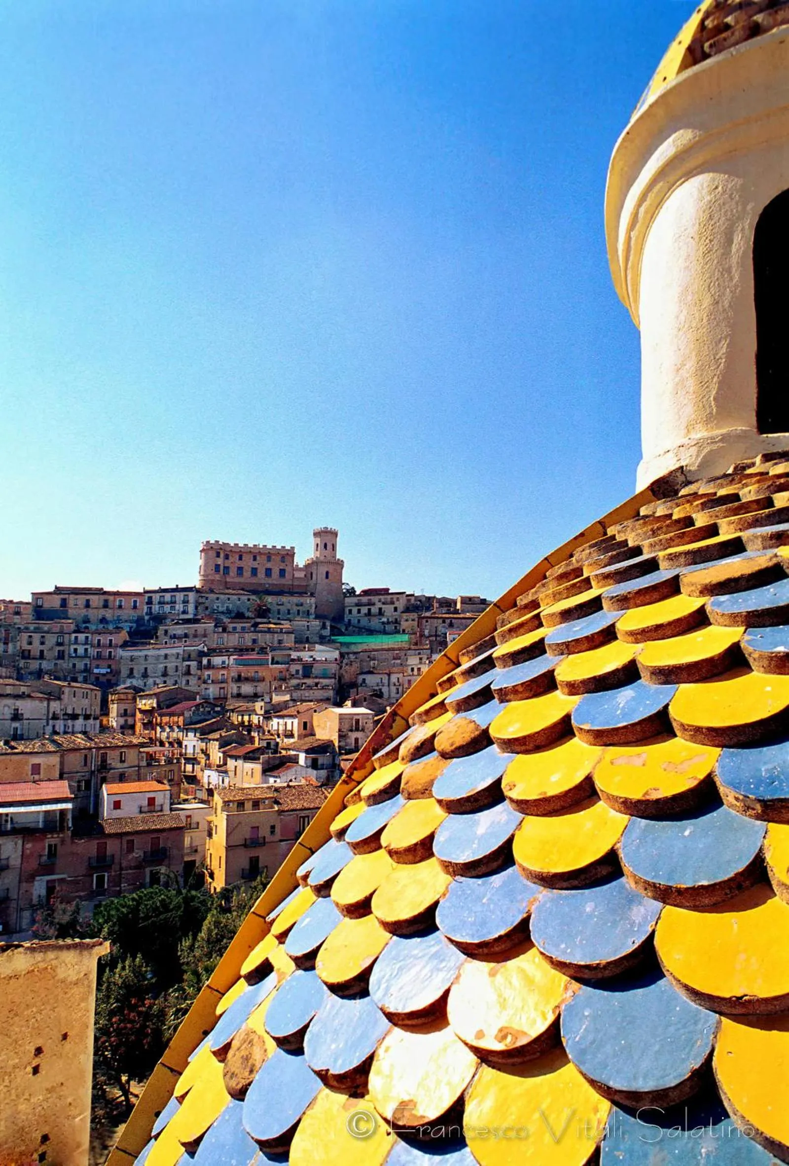 Bird's eye view in Il Falco e Il Gabbiano