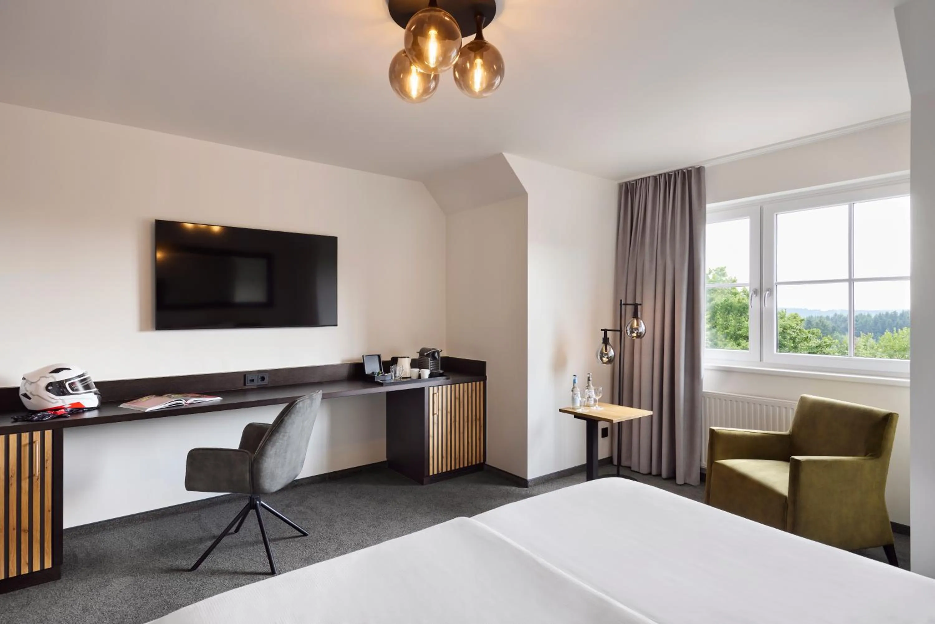 TV and multimedia, Bed in Nürburgring Motorsport Hotel