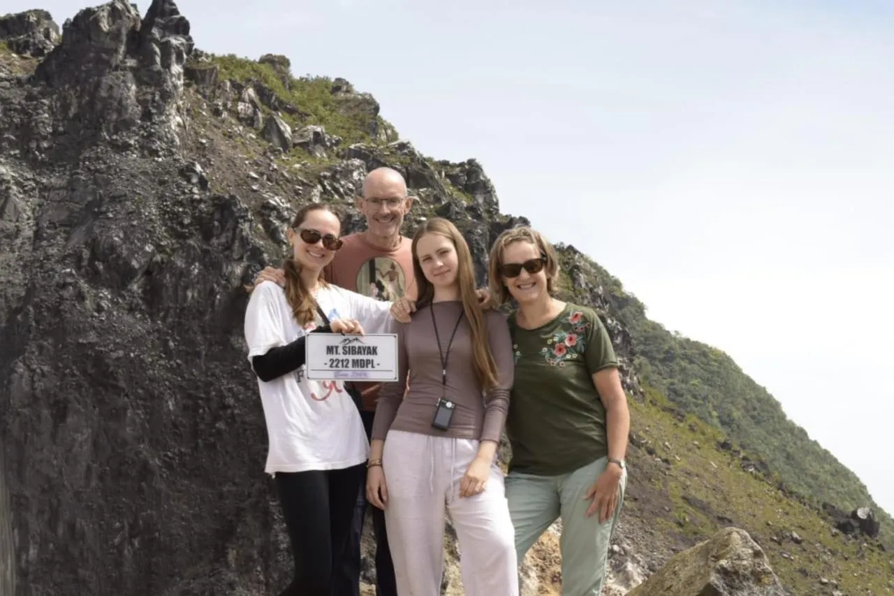 Sibayak Multinational Rest House