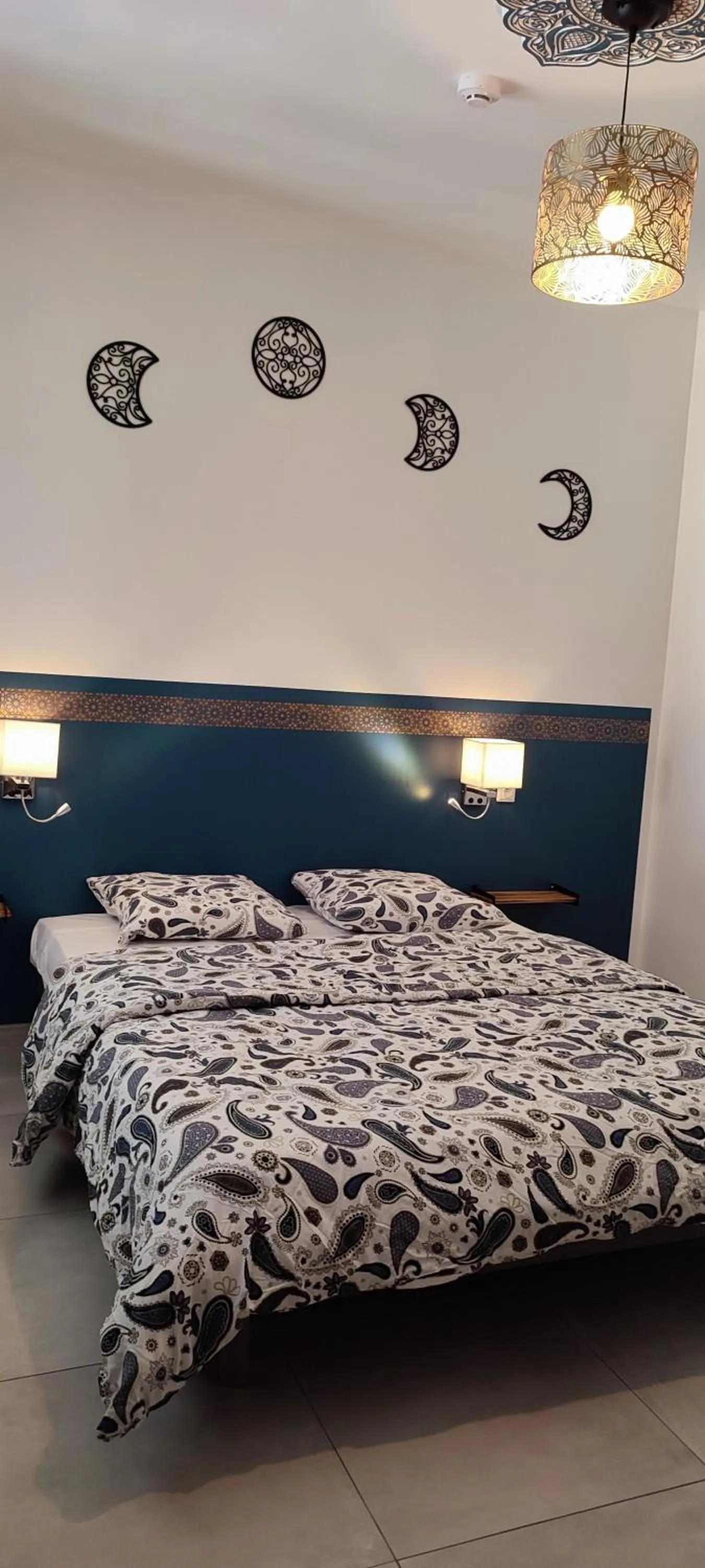 Bedroom, Bed in Mauguio Center Hôtel