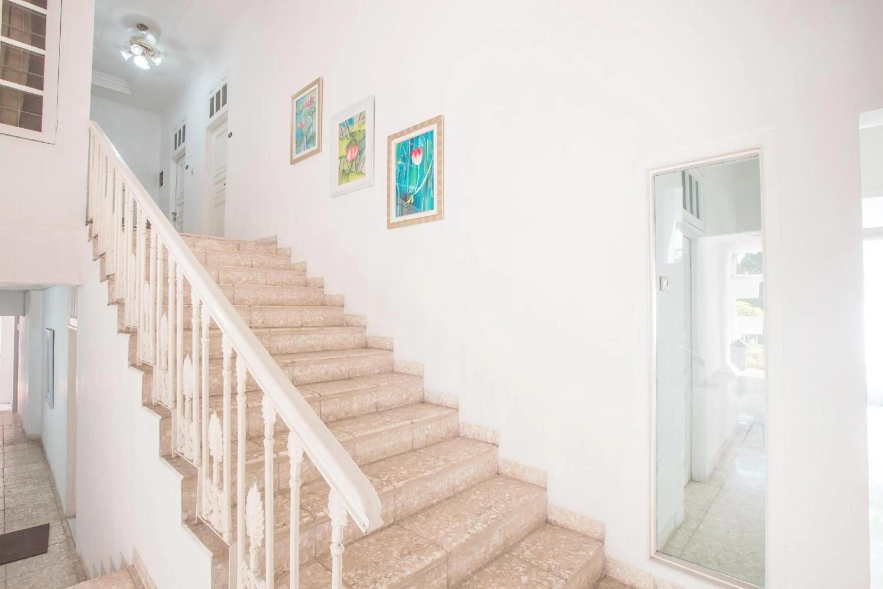 Lobby or reception in Capital O 332 Residence G17 Kemang