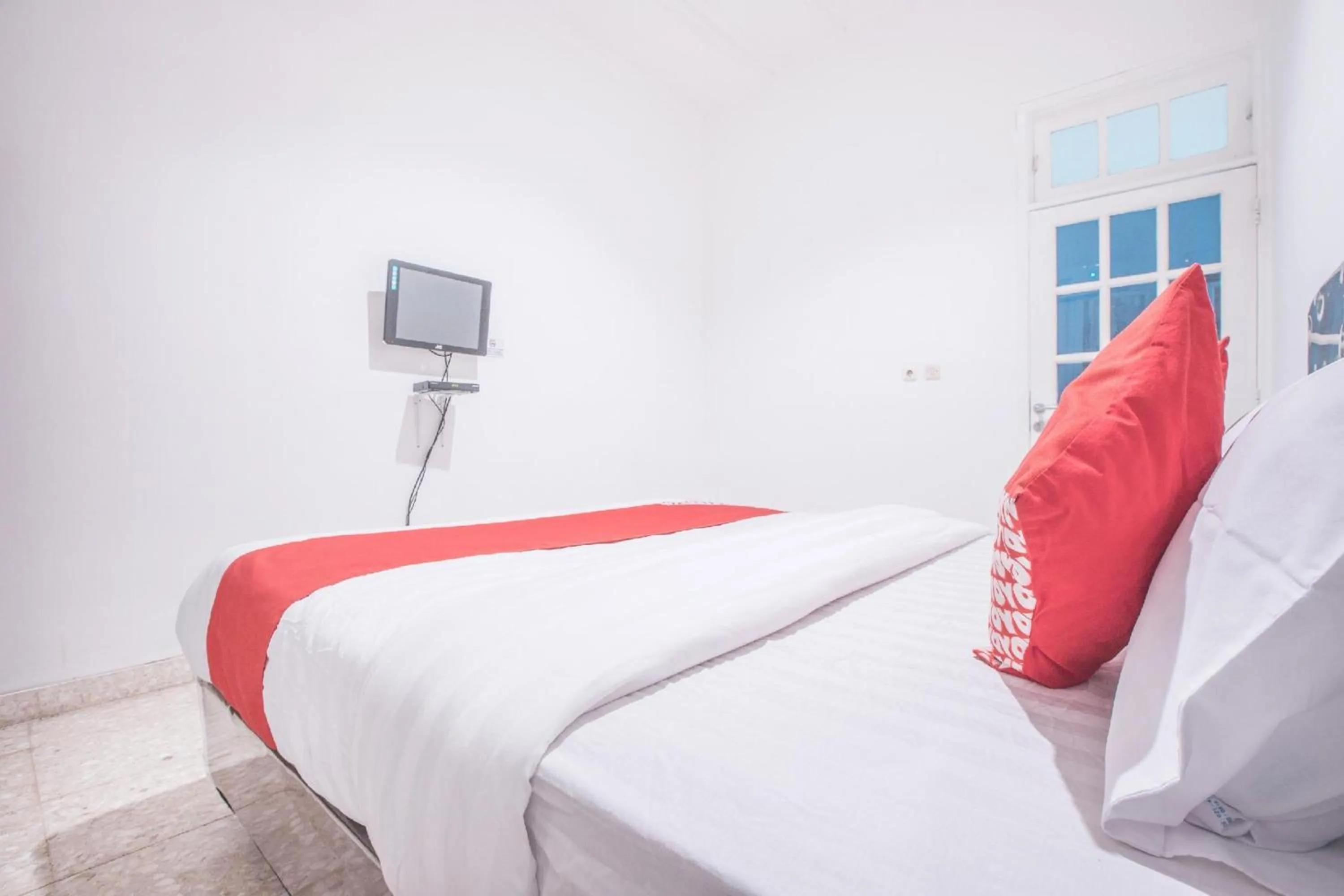 Bedroom, Bed in Capital O 332 Residence G17 Kemang