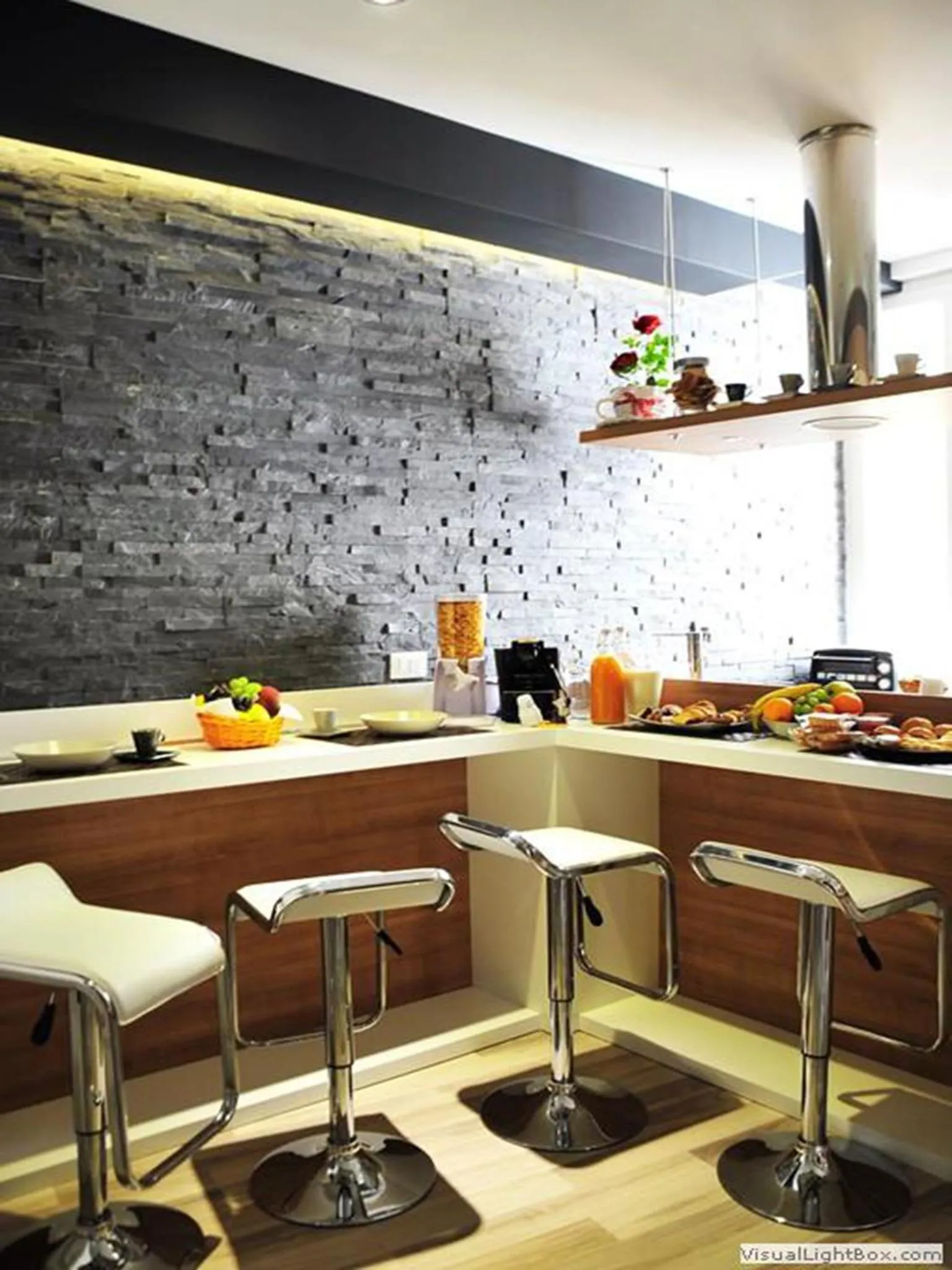 Restaurant/places to eat in Livingvaticano