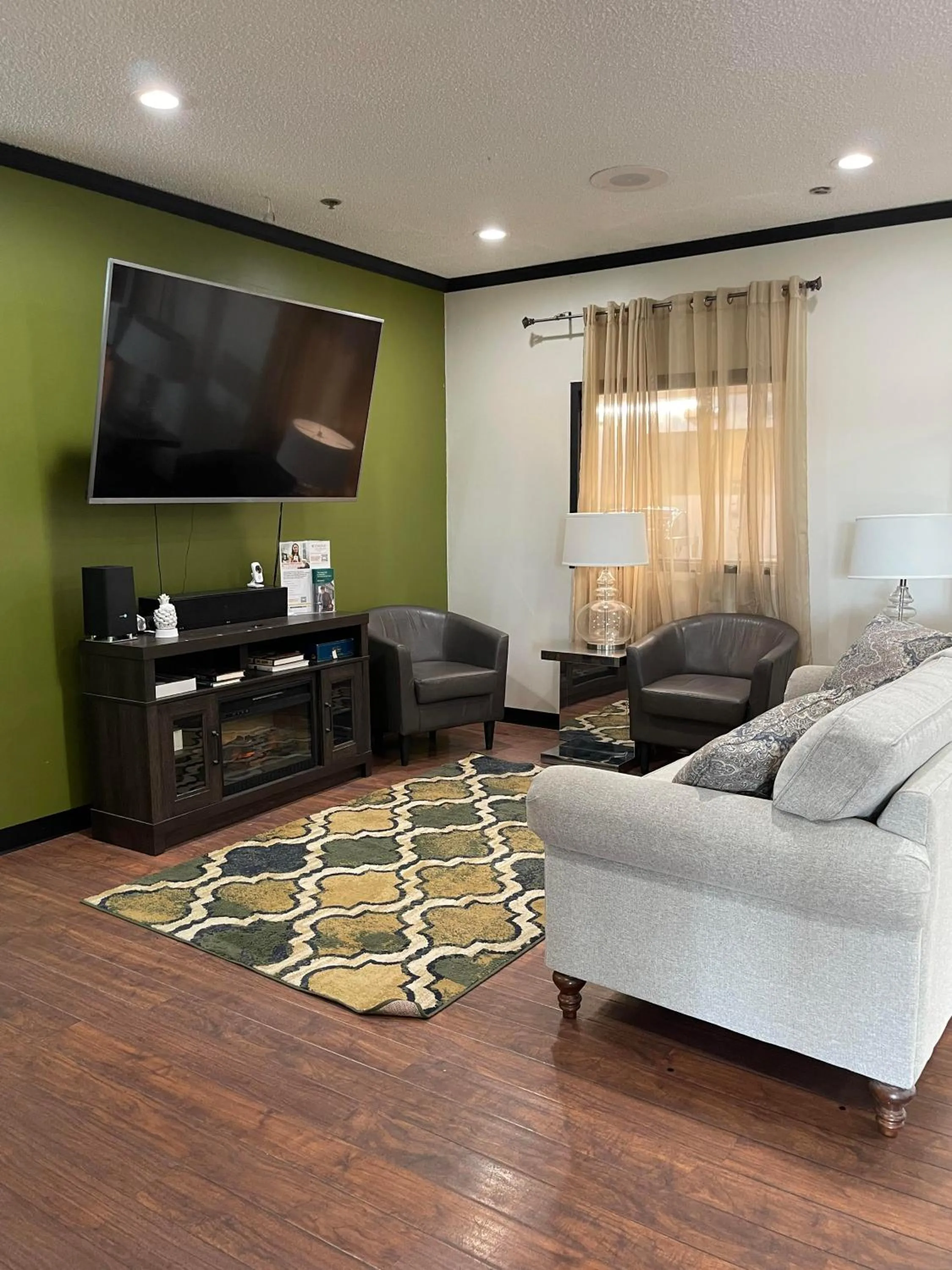 Lobby or reception in Quality Inn Frontier at US Hwy 30