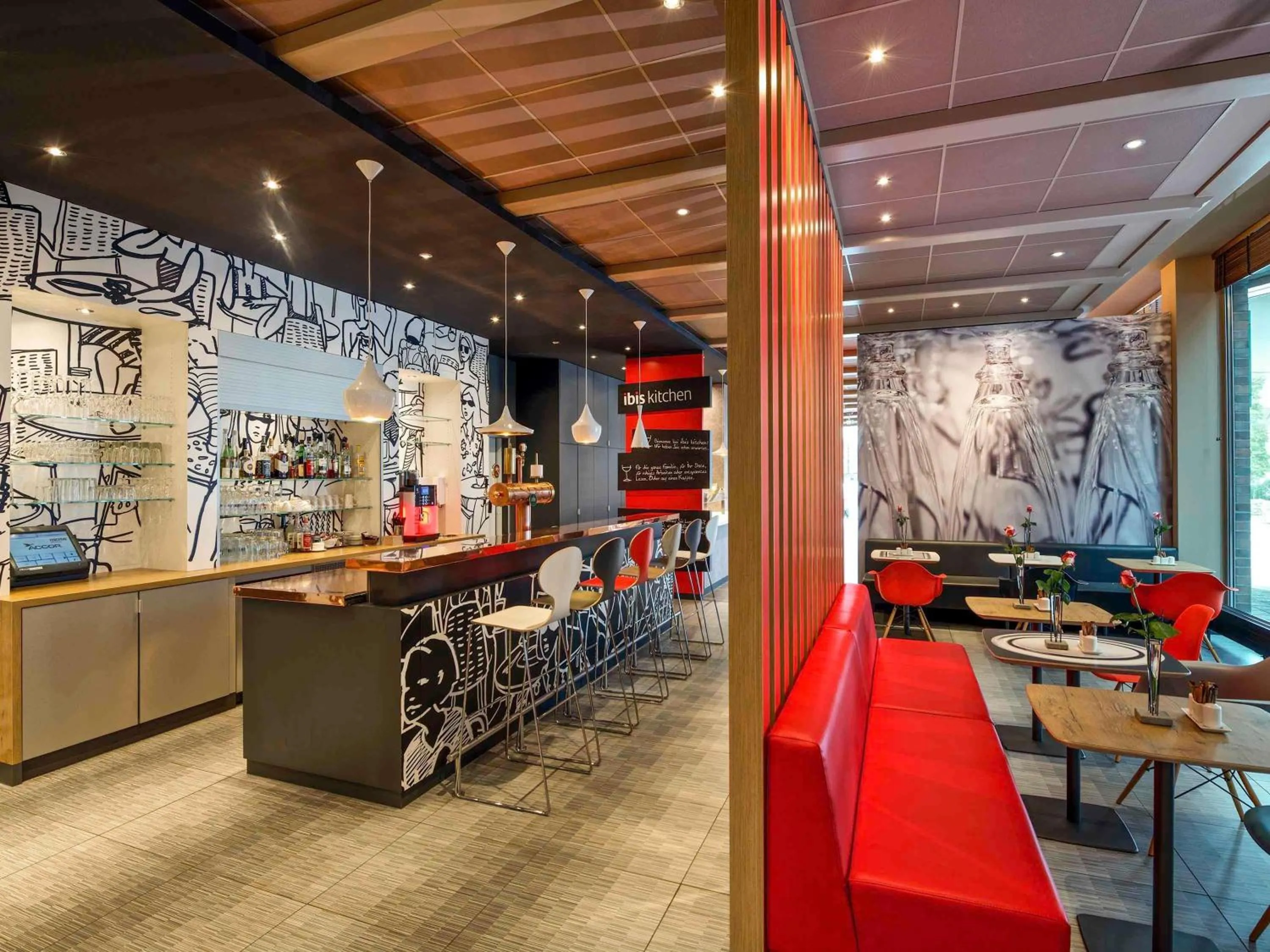 Lounge or bar in ibis Hamburg Alsterring