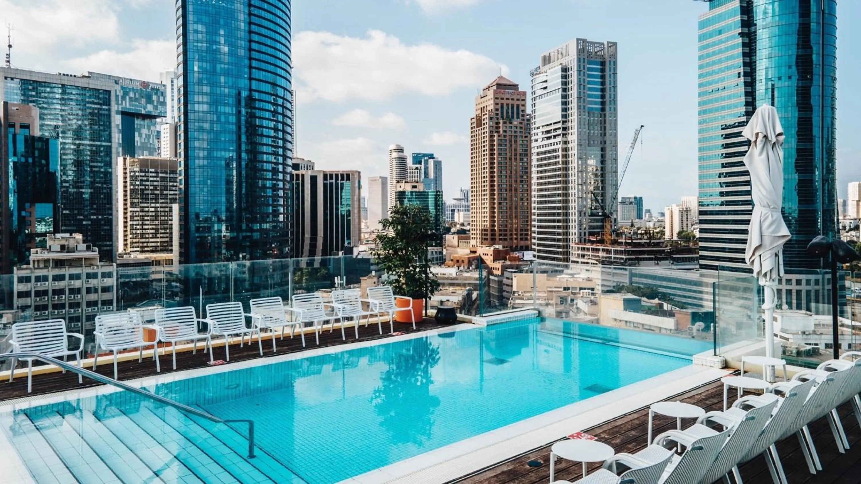 Swimming pool in Hotel Indigo Tel Aviv - Diamond District by IHG