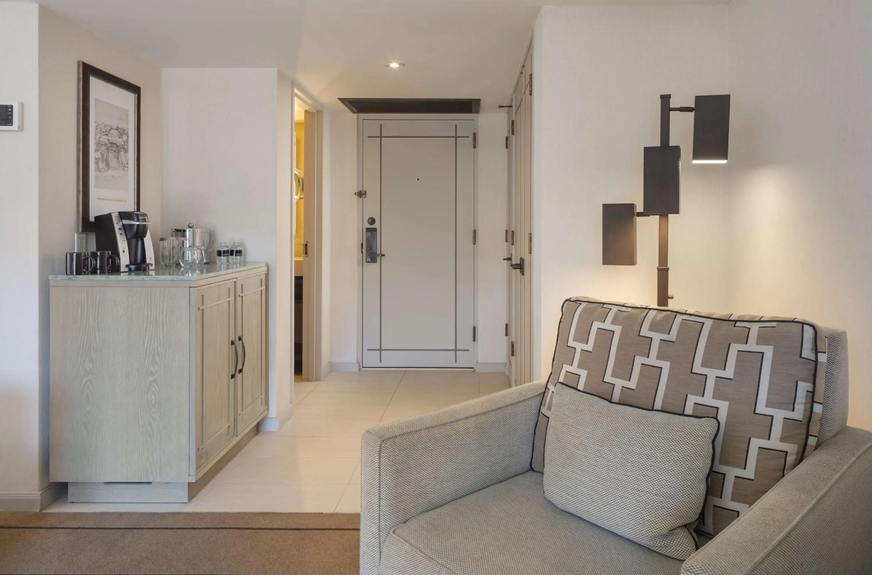 Living room in Arizona Biltmore, LXR Hotels & Resorts