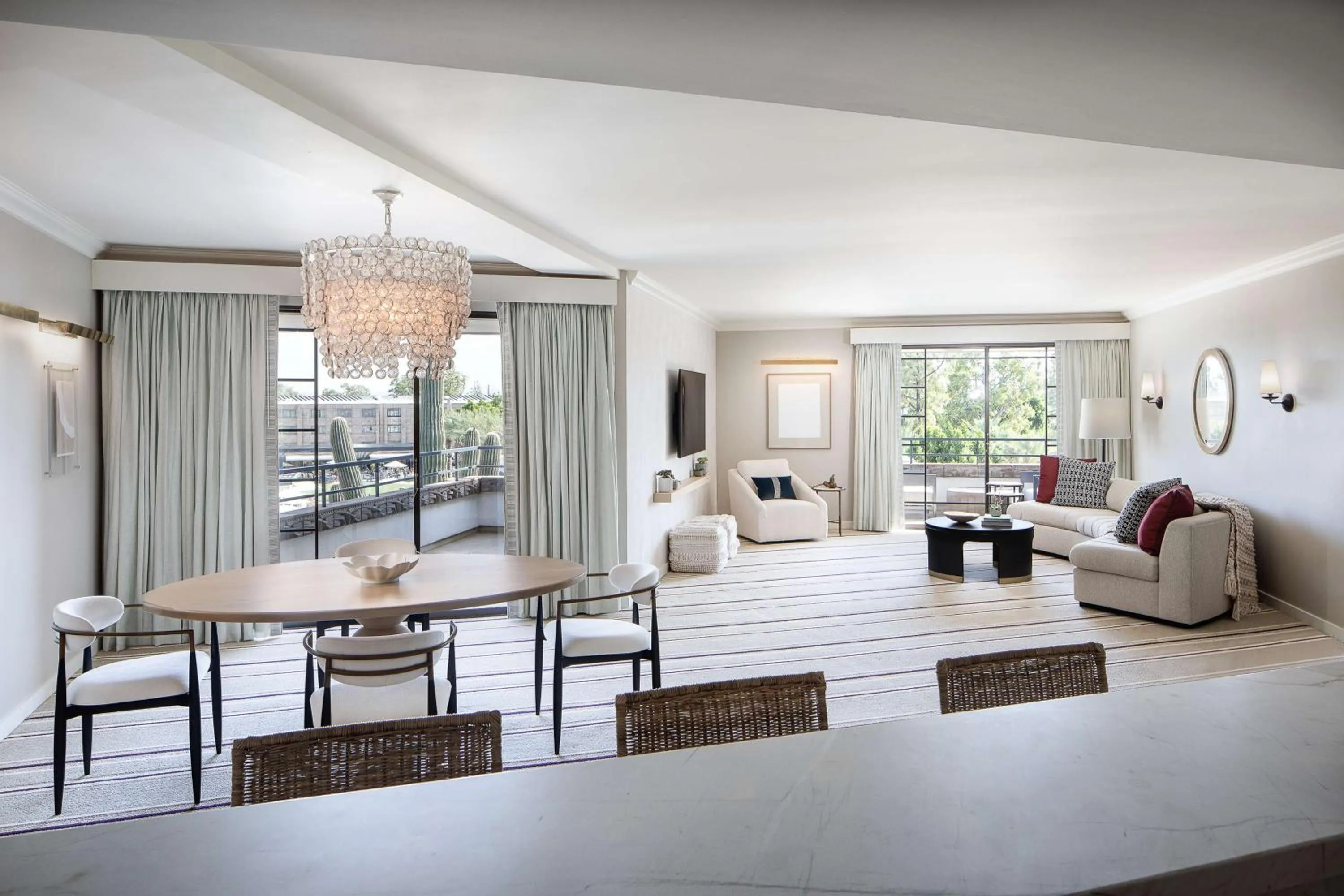 Living room in Arizona Biltmore, LXR Hotels & Resorts