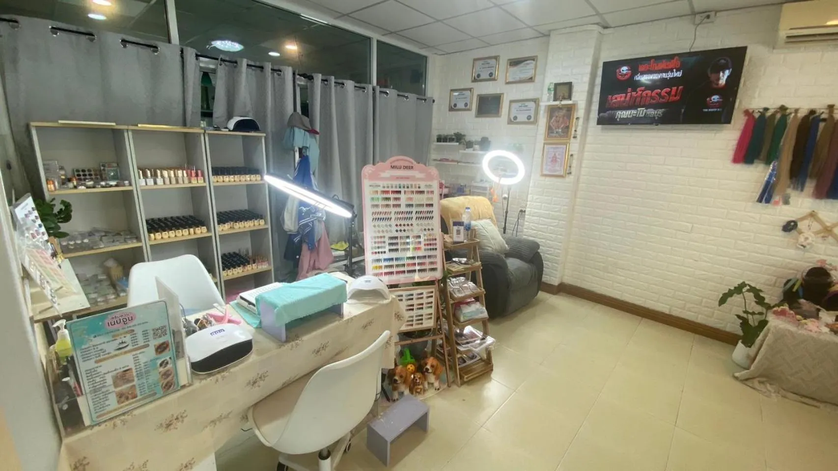 Alongkorn hotel by SB