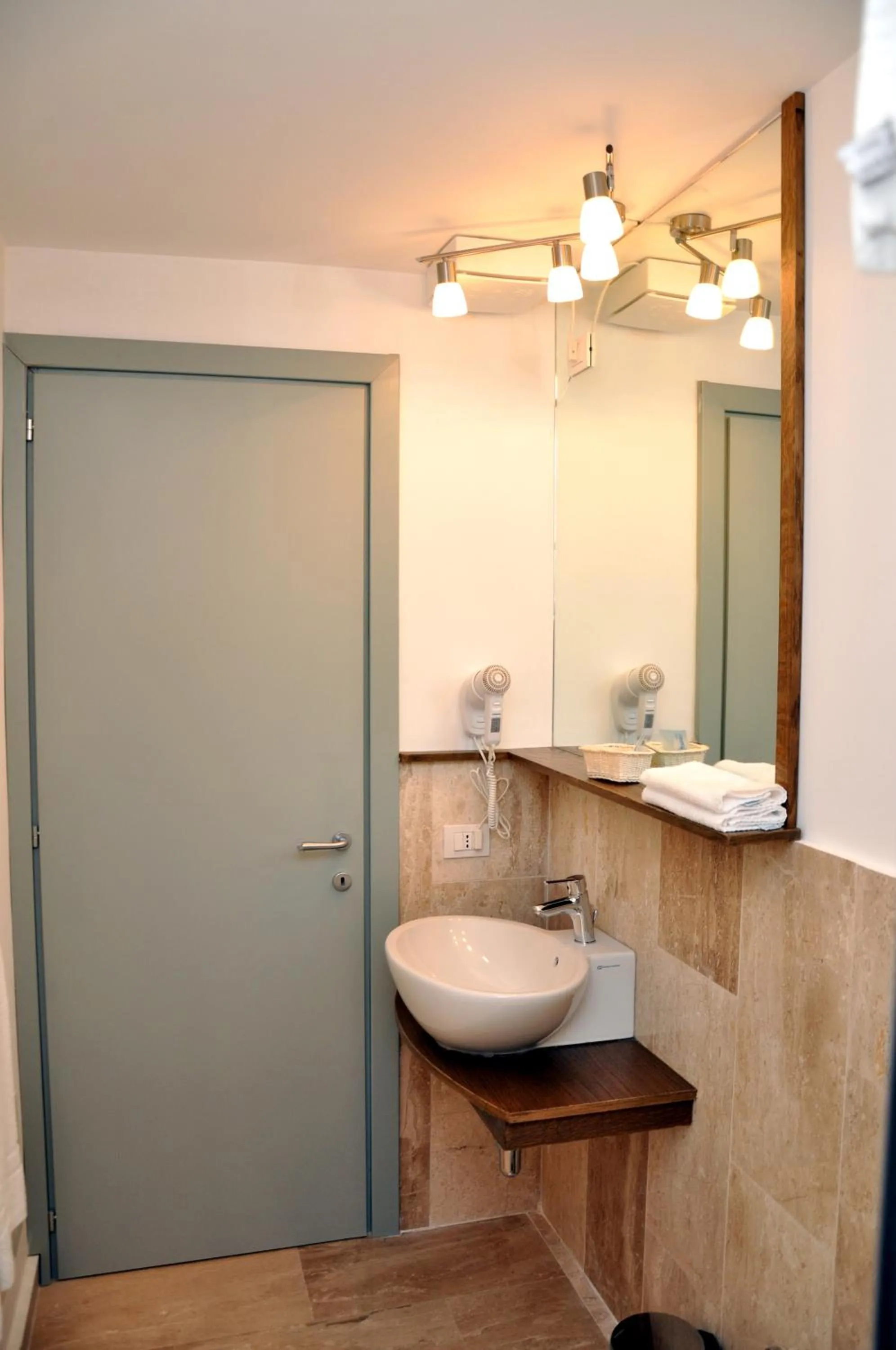 Bathroom in Gil's Hotel