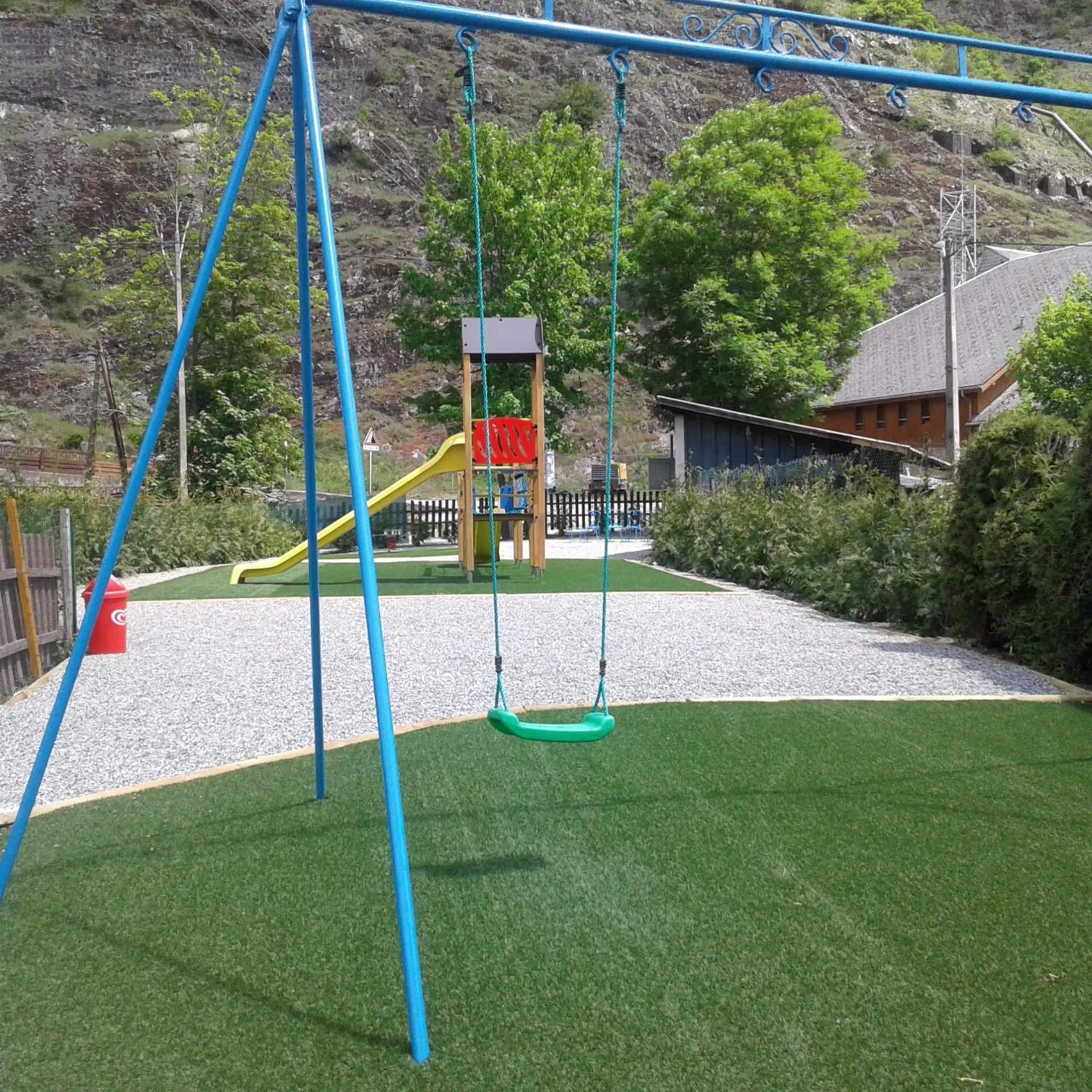 Children play ground in A La Rencontre Du Soleil - Camping