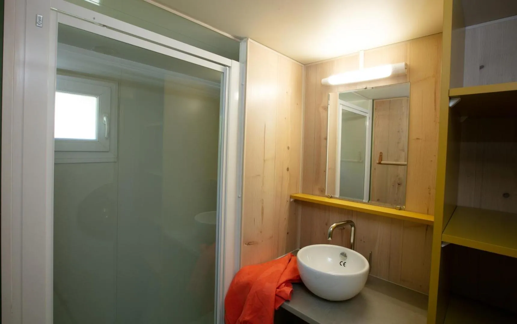 Bathroom in A La Rencontre Du Soleil - Camping