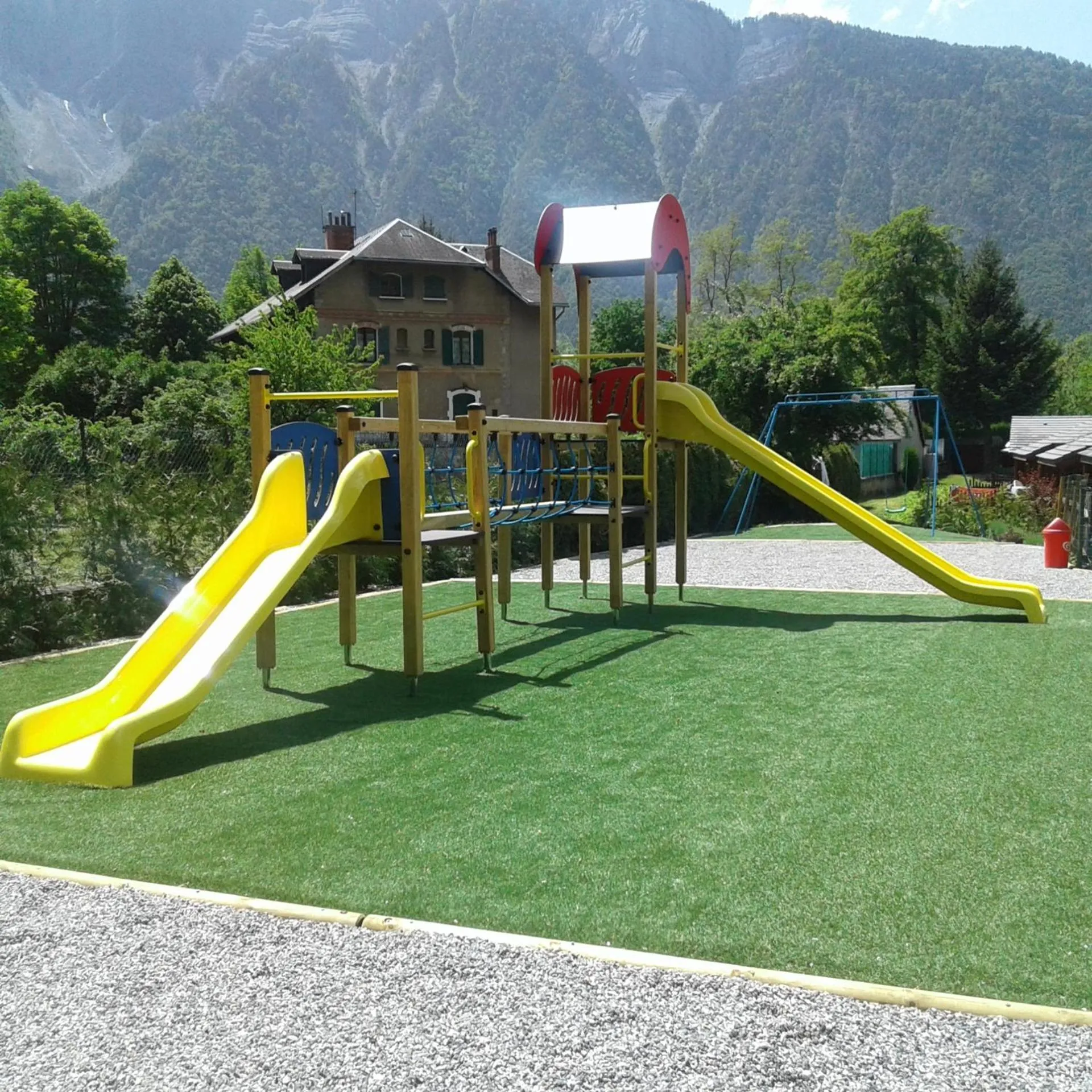 Children play ground in A La Rencontre Du Soleil - Camping