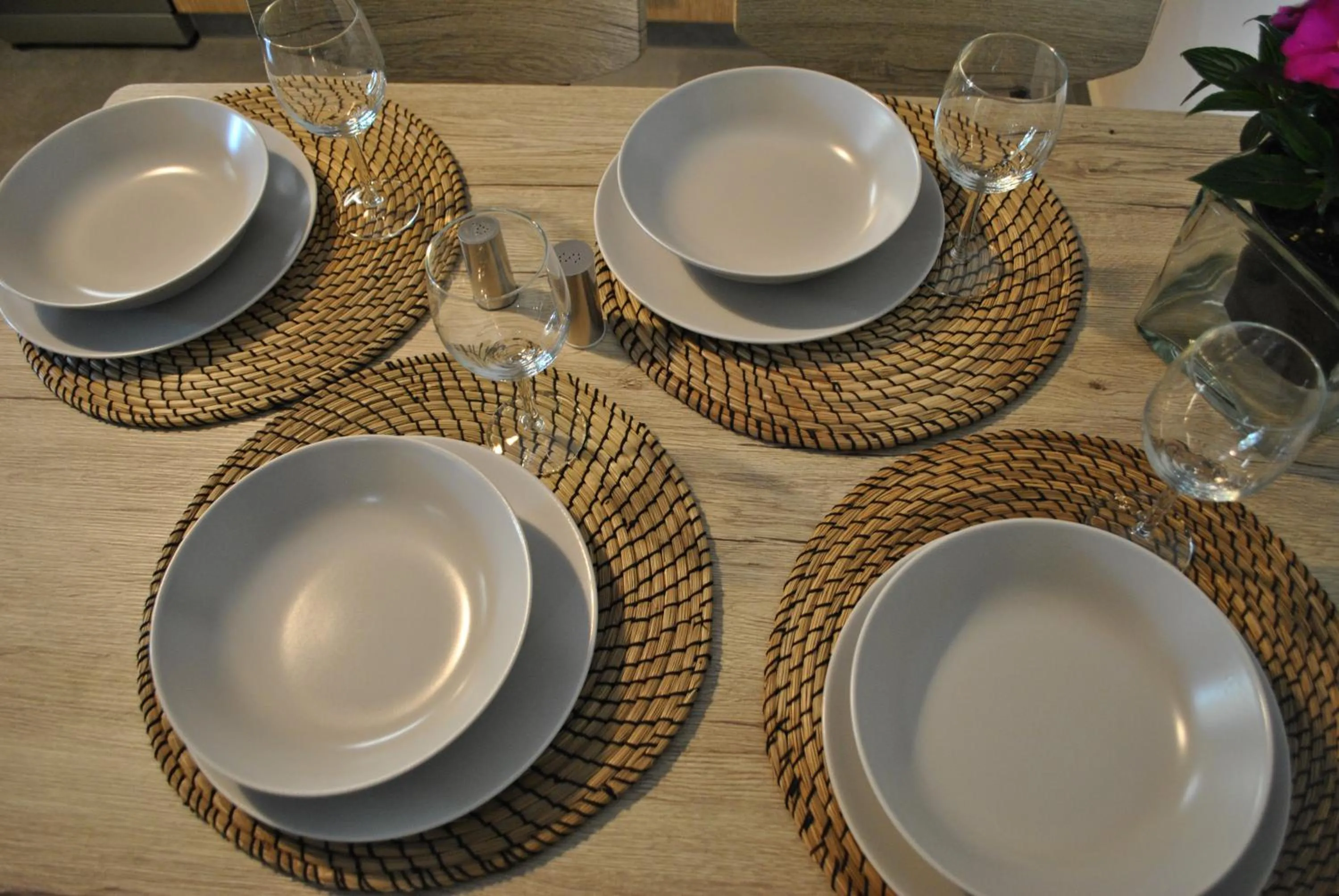 Petras Gi - Stone Houses