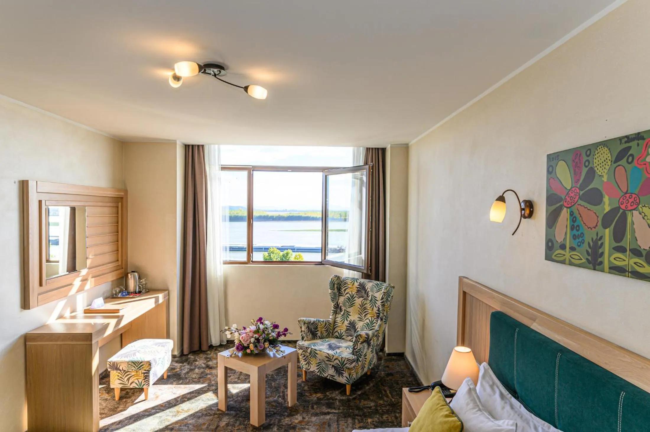 Natural landscape in Faleza Hotel by Vega