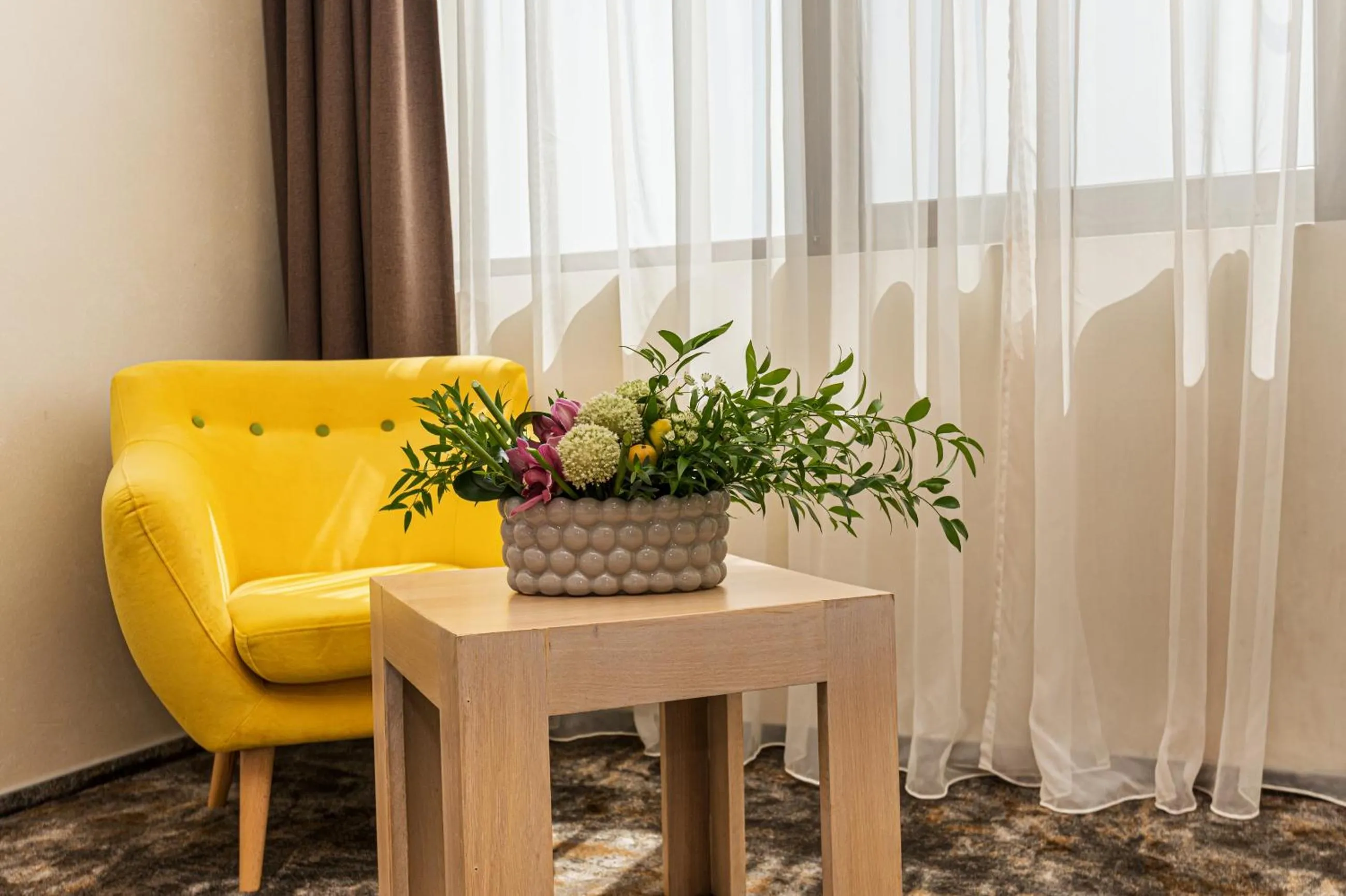 Seating area in Faleza Hotel by Vega