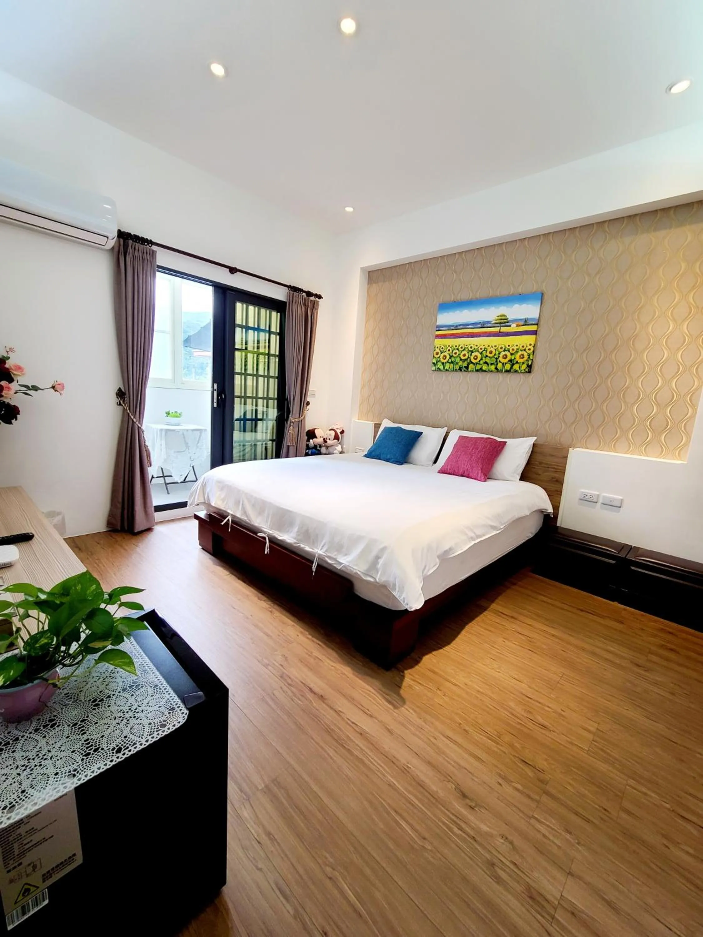 Bed in Love Happiness Inn