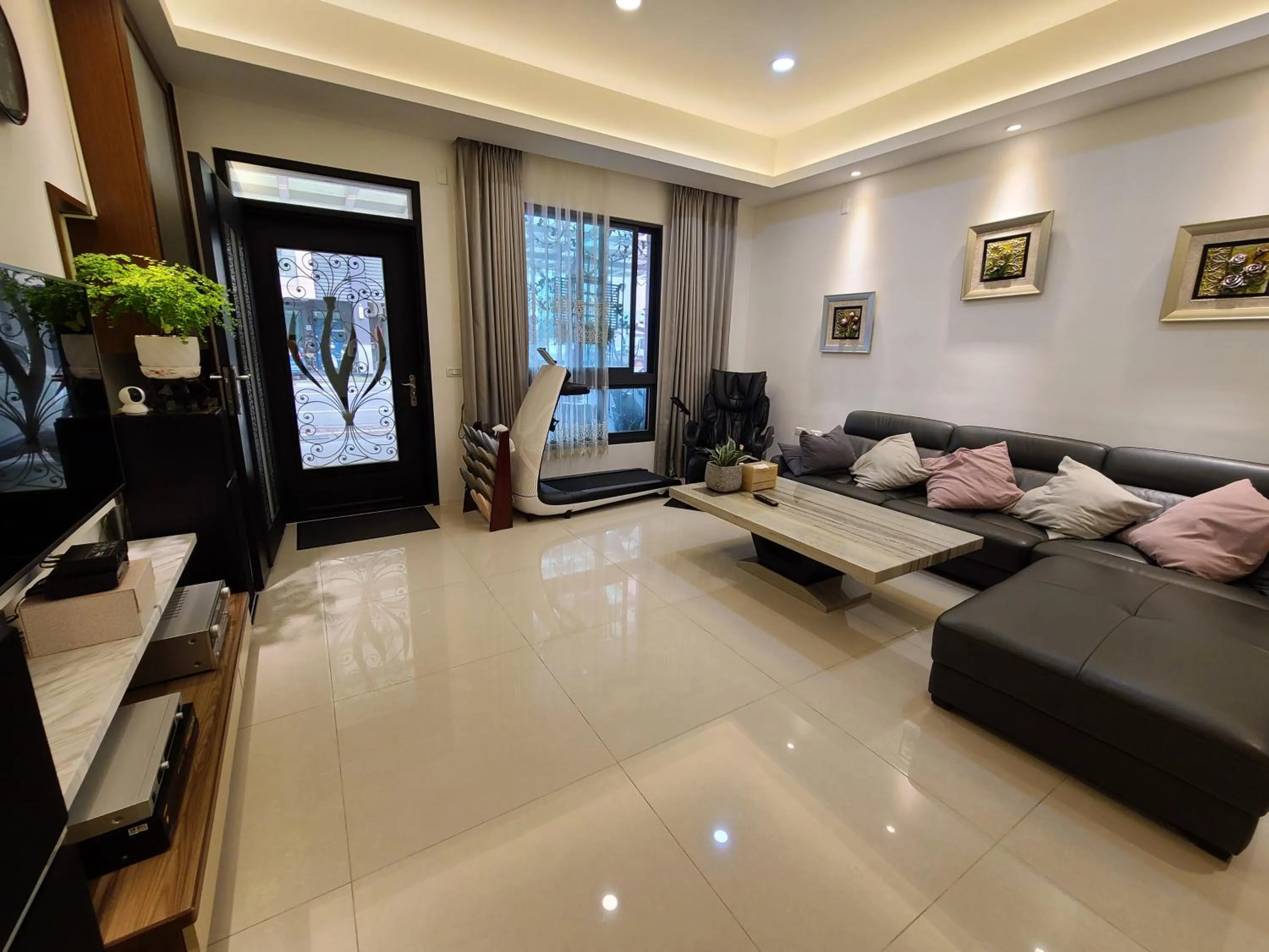 Living room in Love Happiness Inn