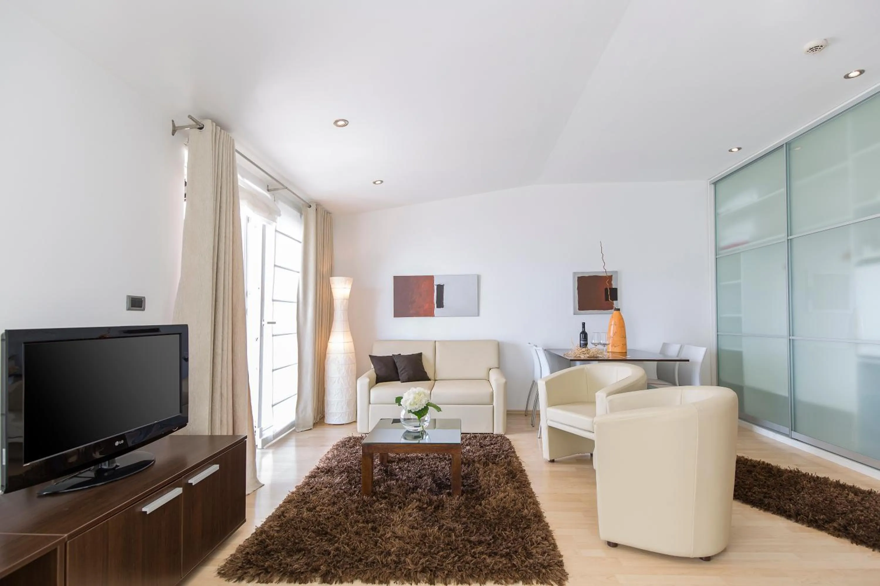 TV and multimedia in Hotel Villa Annette