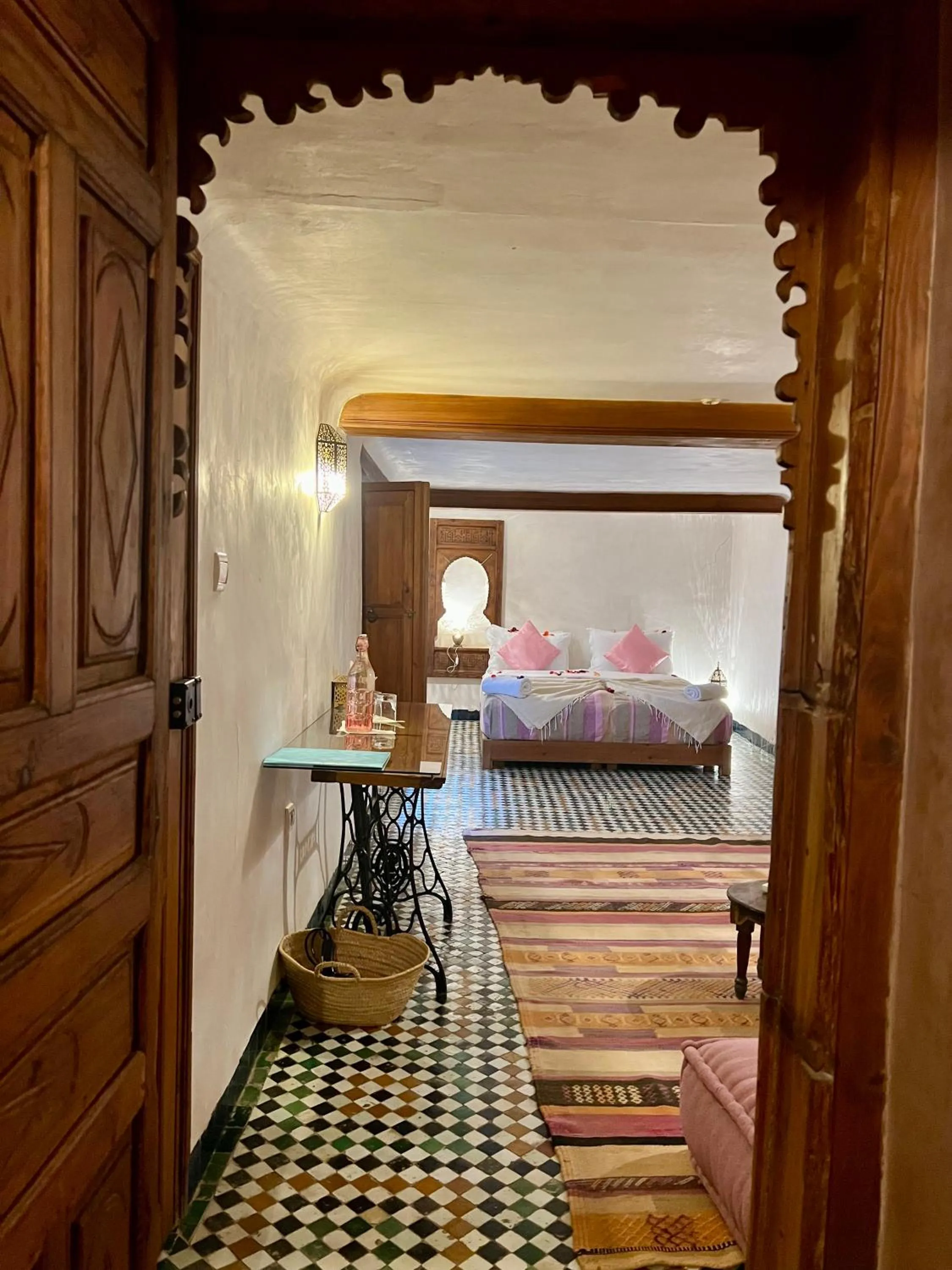 Bed in Dar Attajalli