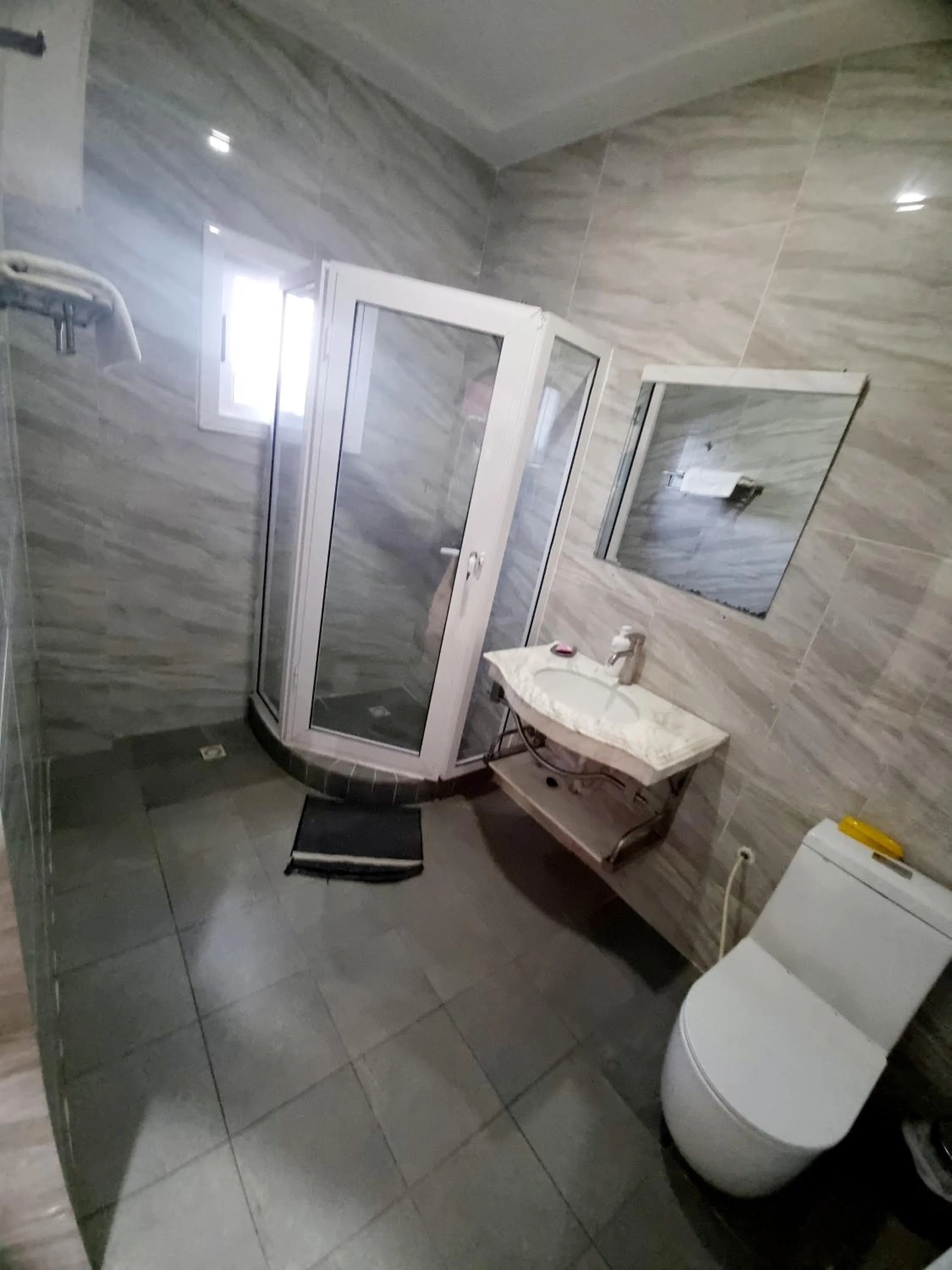 HOTEL AMBASSADORS ANNEXE