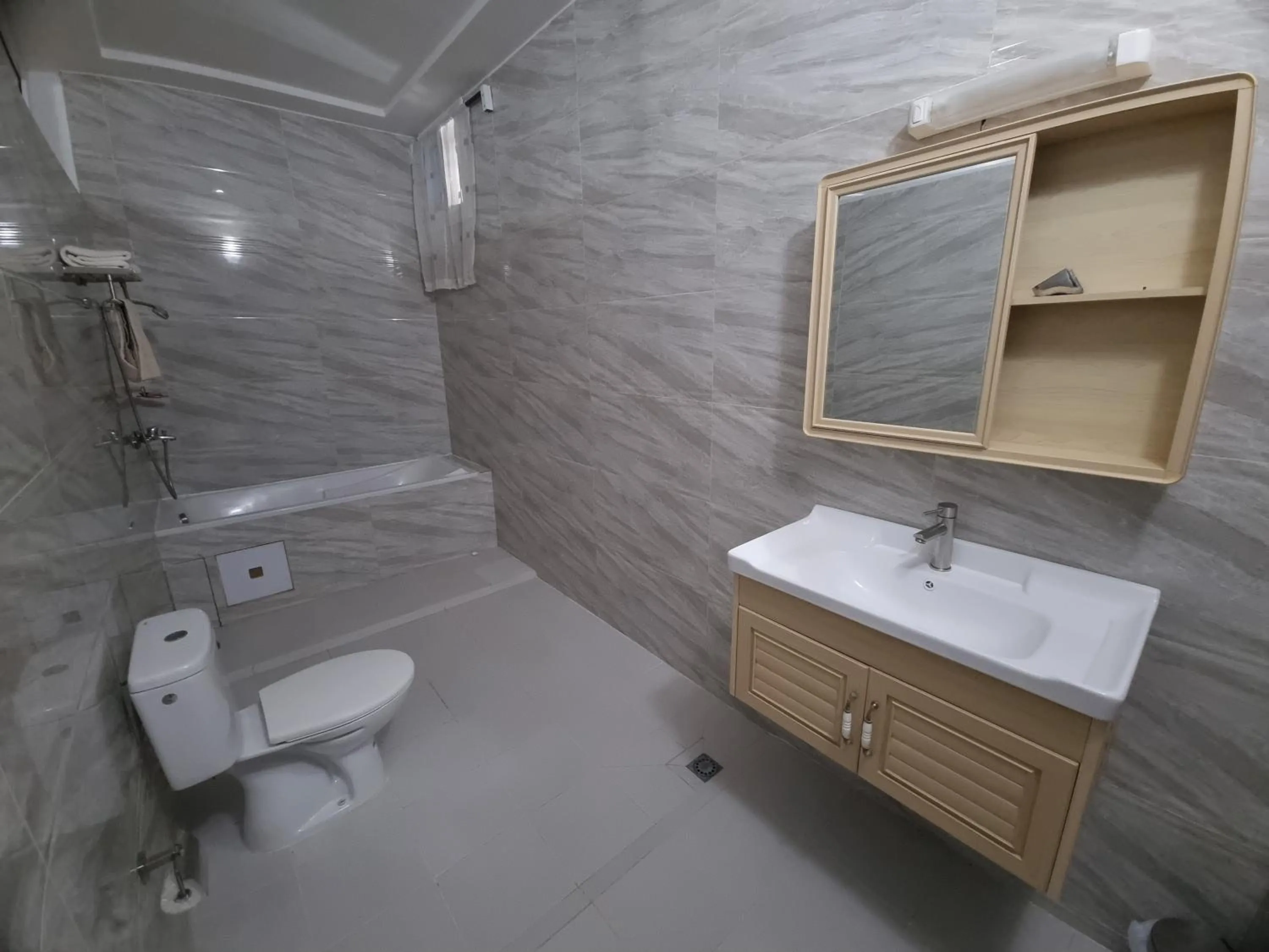 HOTEL AMBASSADORS ANNEXE