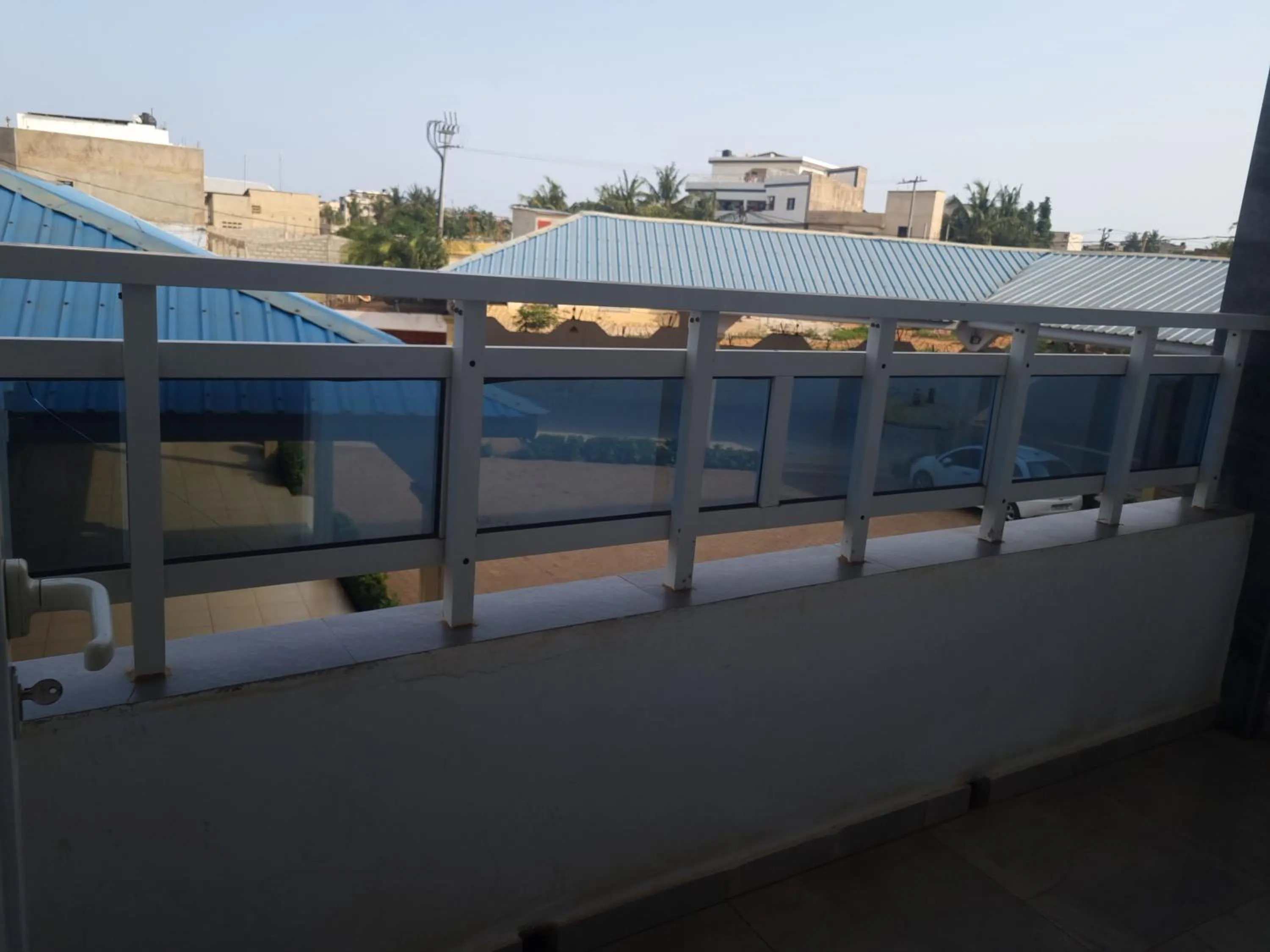 HOTEL AMBASSADORS ANNEXE