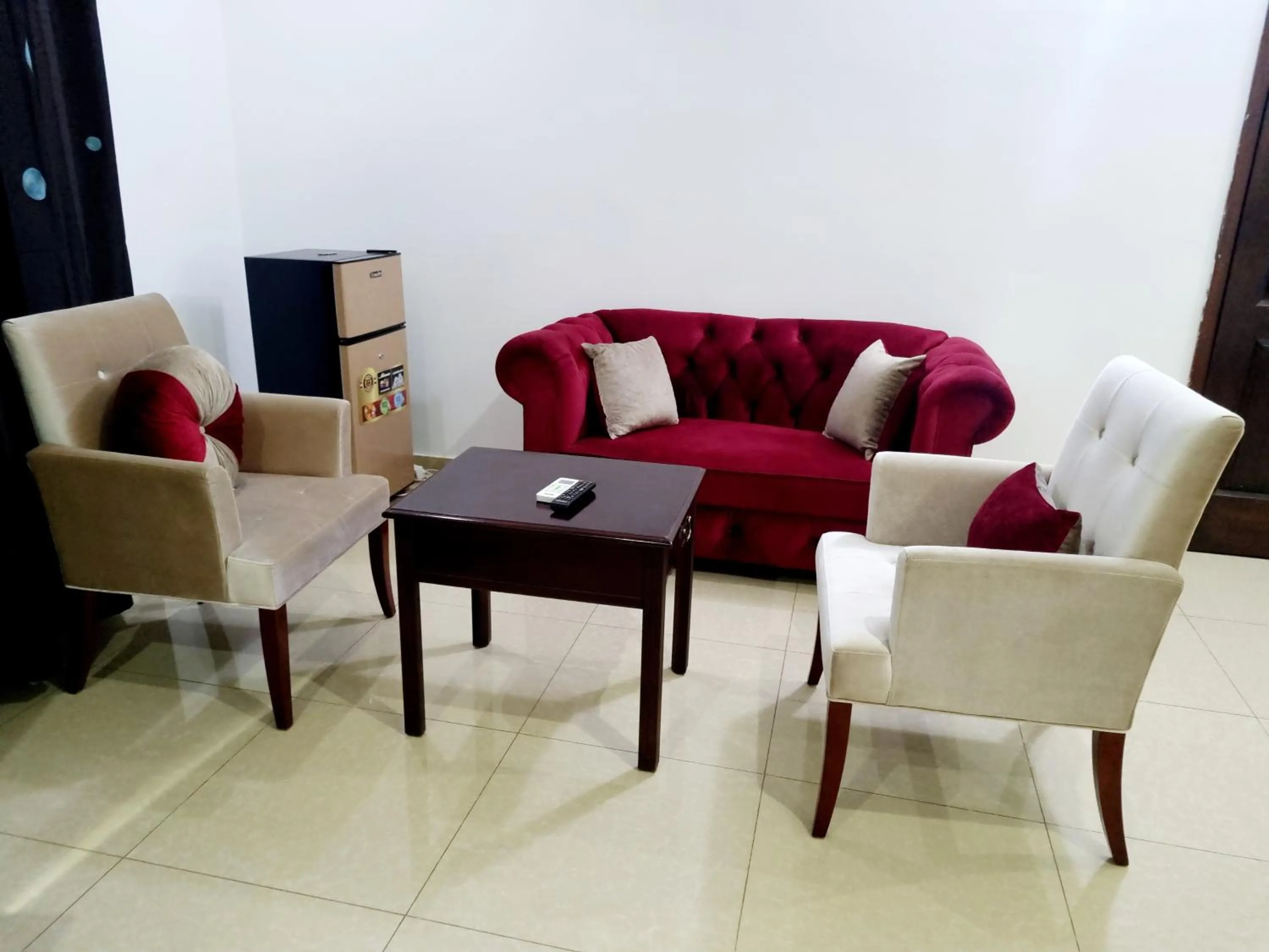 HOTEL AMBASSADORS ANNEXE