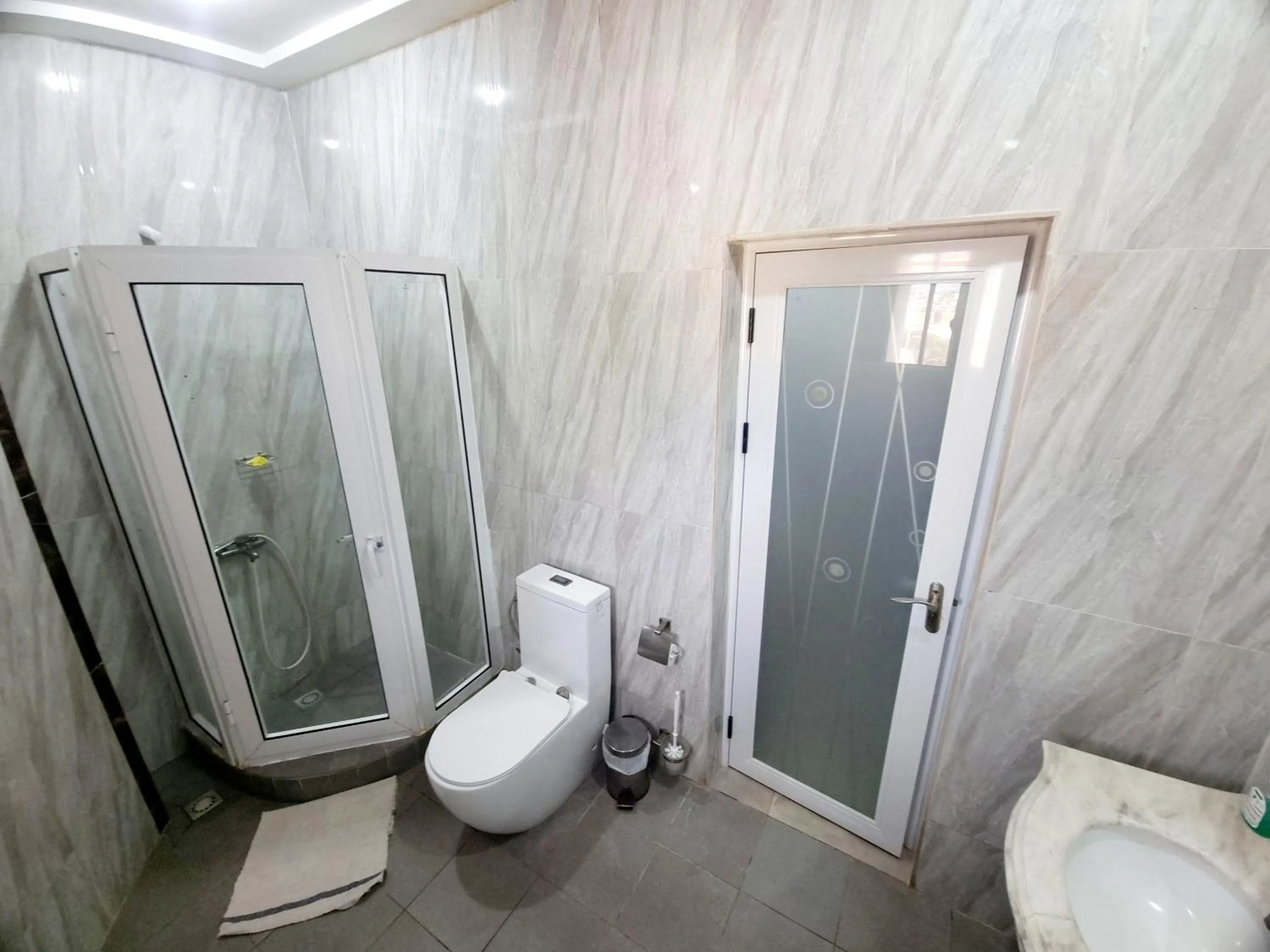 HOTEL AMBASSADORS ANNEXE