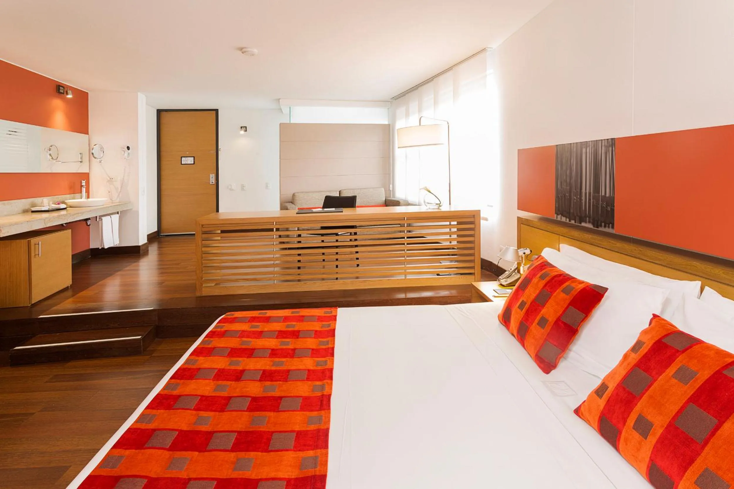 Bedroom, Bed in Hotel bh La Quinta