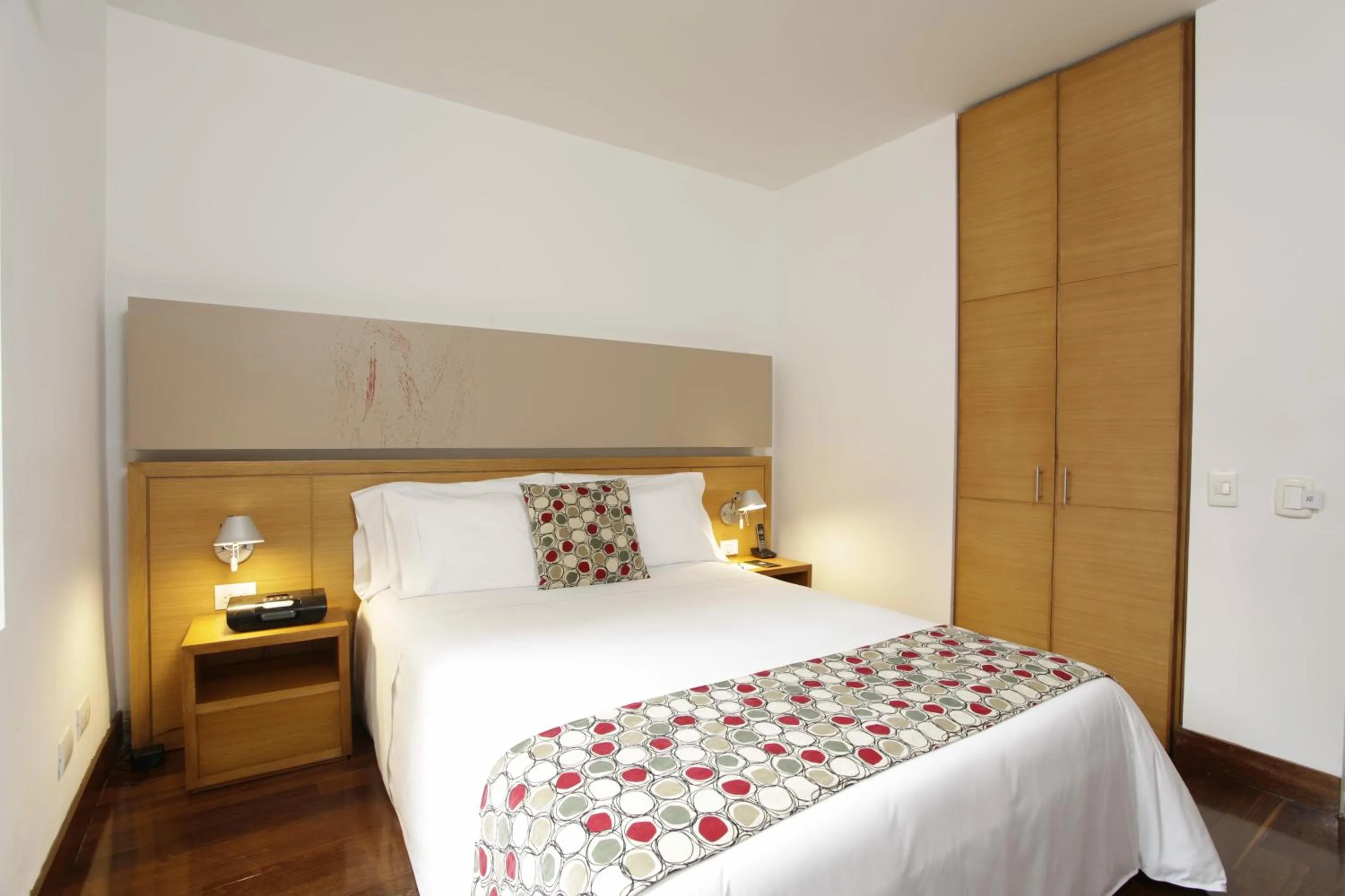 Bedroom, Bed in Hotel bh La Quinta