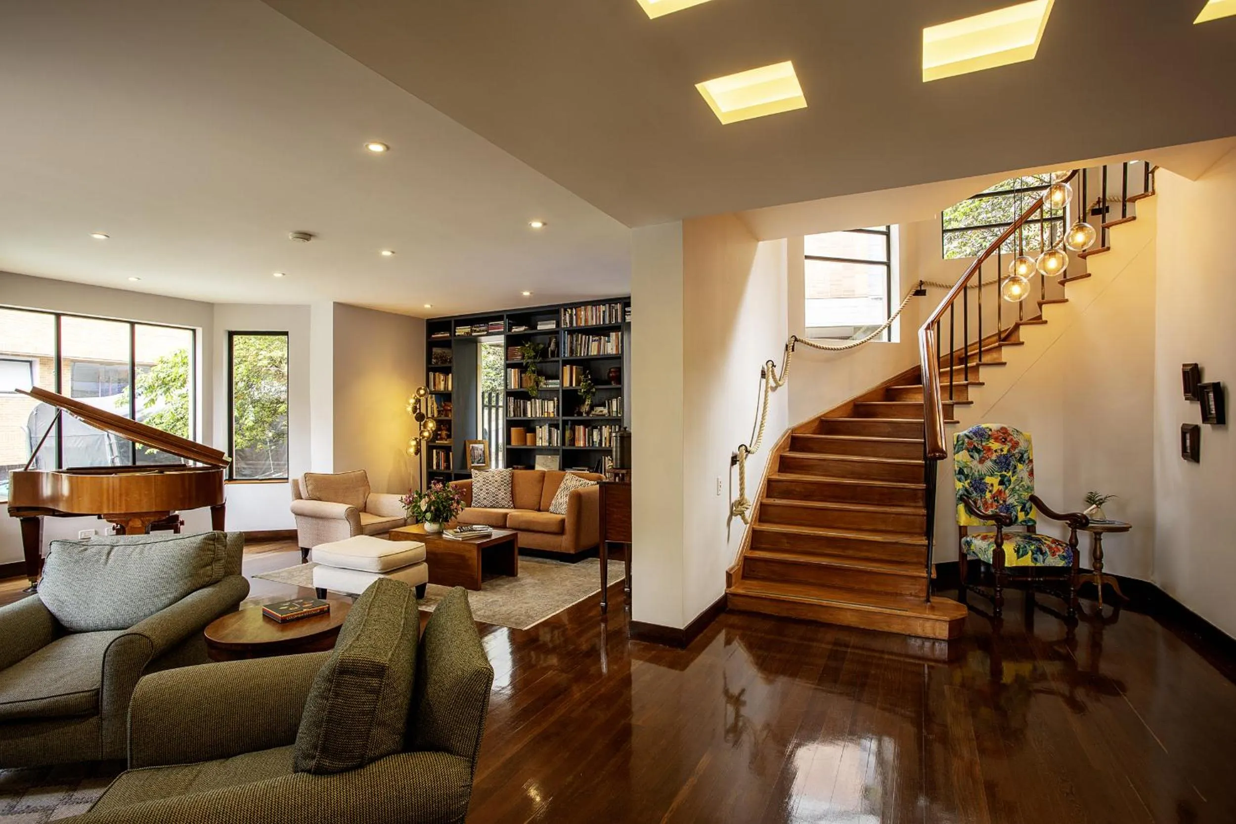 Property building in Hotel bh La Quinta