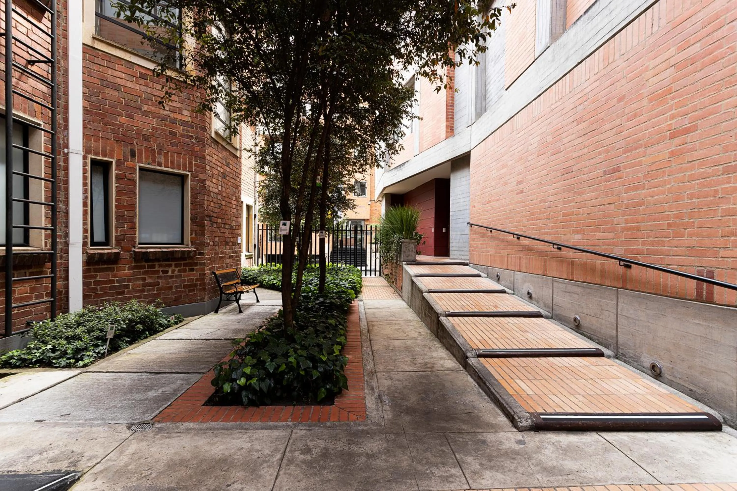 Patio in Hotel bh La Quinta
