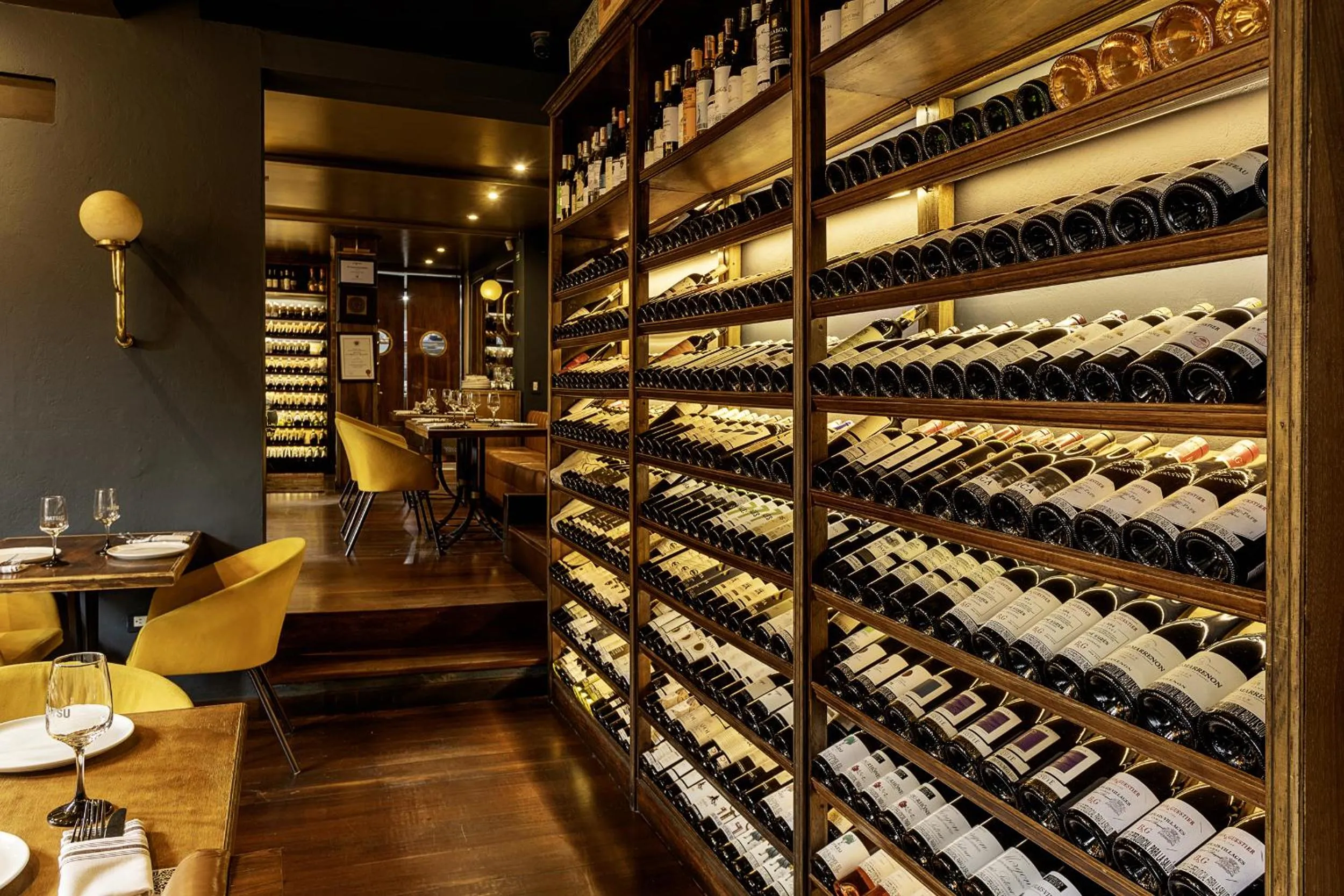 Restaurant/places to eat in Hotel bh La Quinta