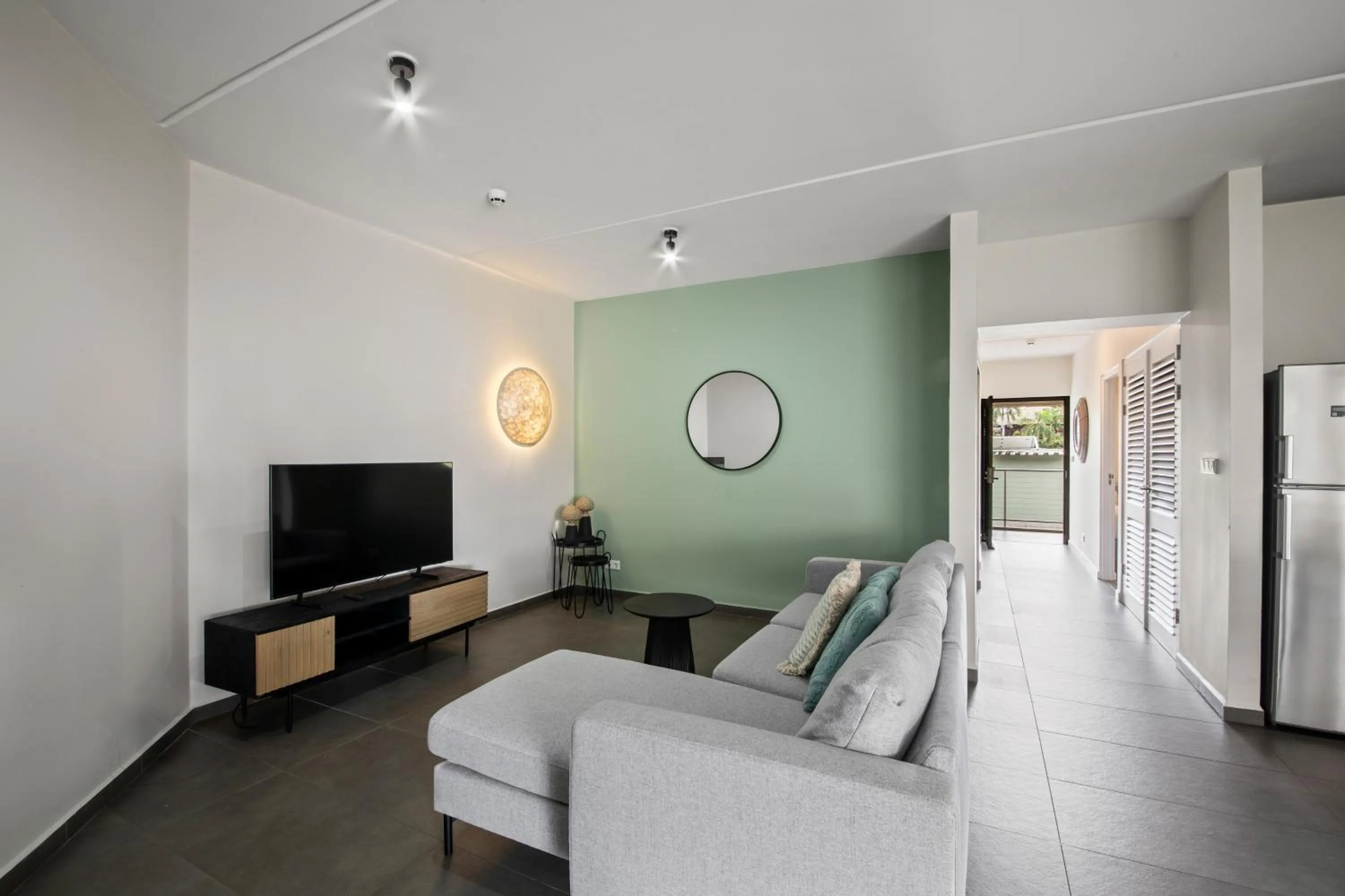 Communal lounge/ TV room in The Beach House