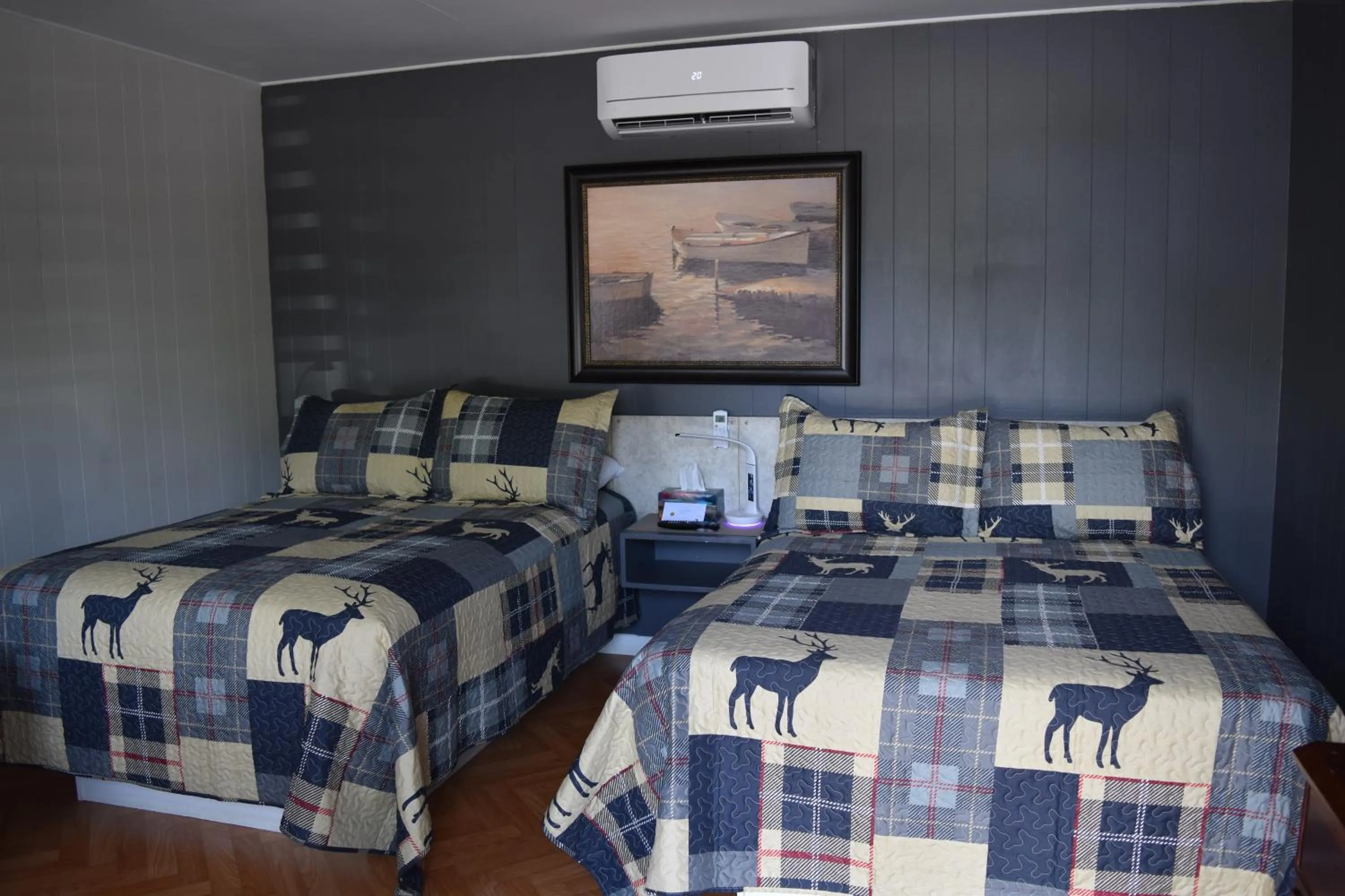 Bedroom in Motel de L'Anse et Camping Rimouski