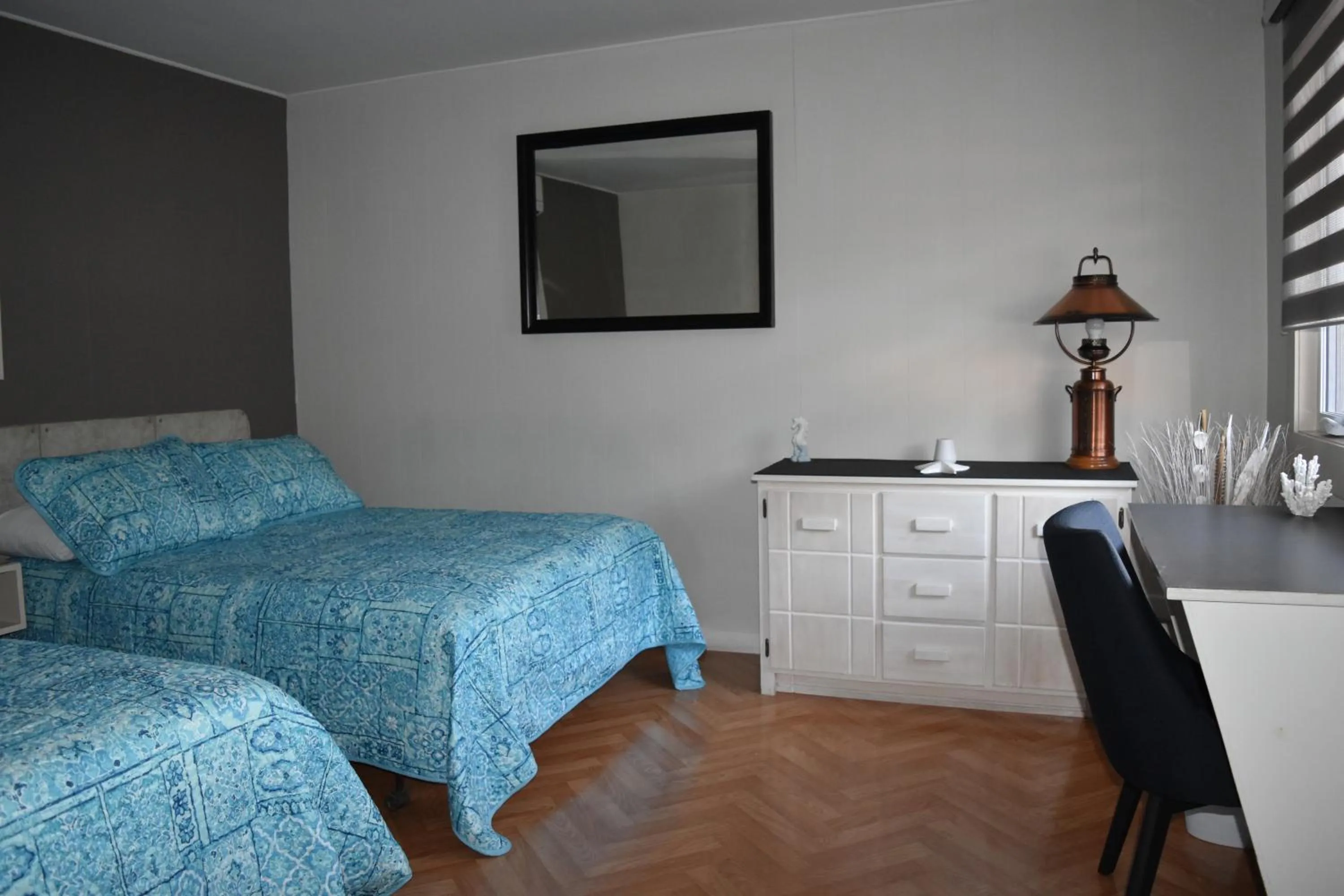 Photo of the whole room in Motel de L'Anse et Camping Rimouski